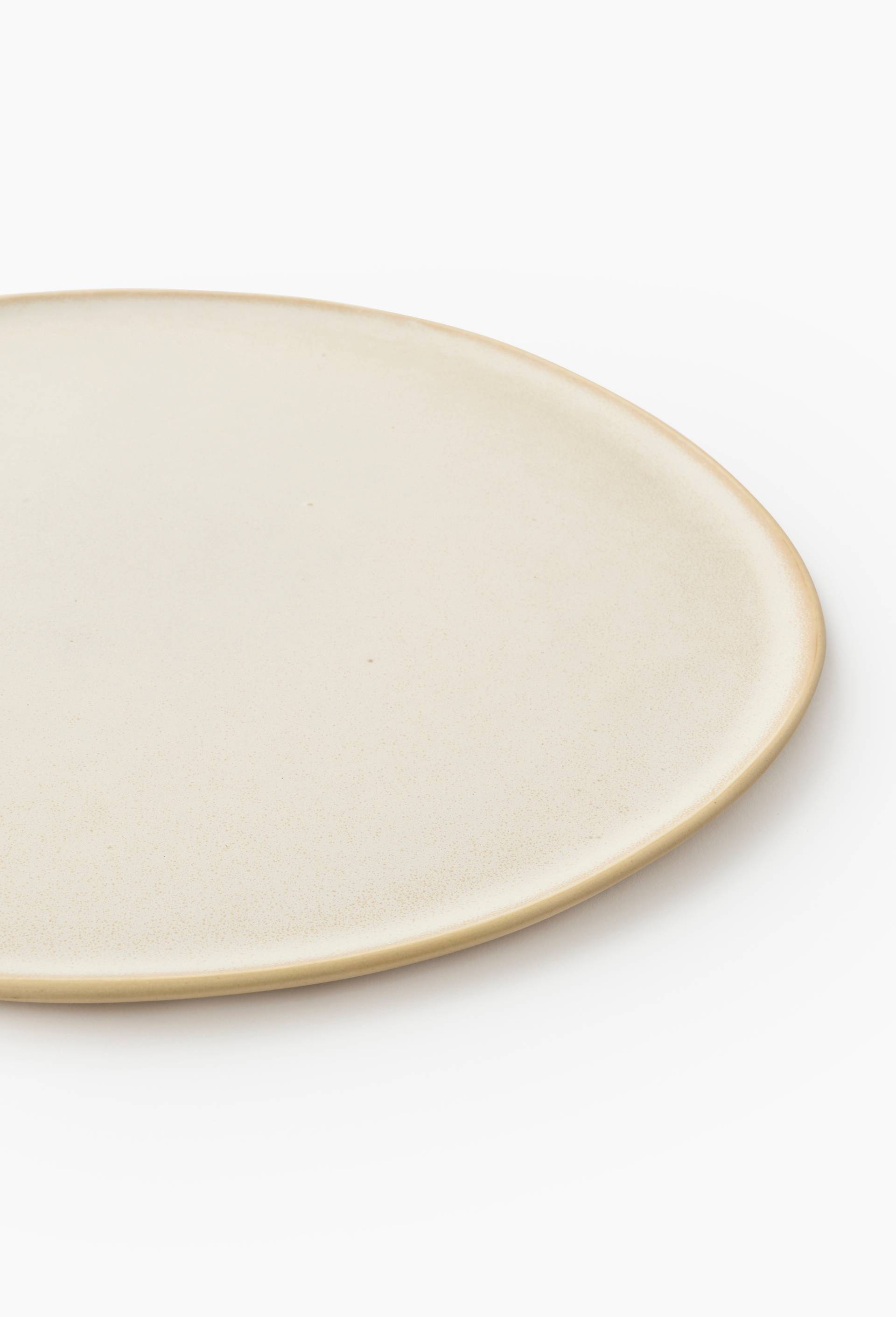 Assiette plate finition r&eacute;active, 26cm, Ecru, large image number 1