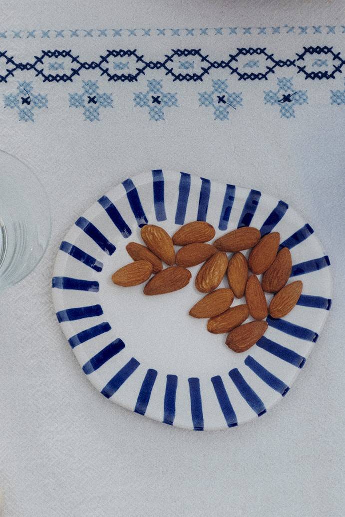 Assiette &agrave; pain finition irr&eacute;guli&egrave;re, 14cm, Ecru, large image number 0.0