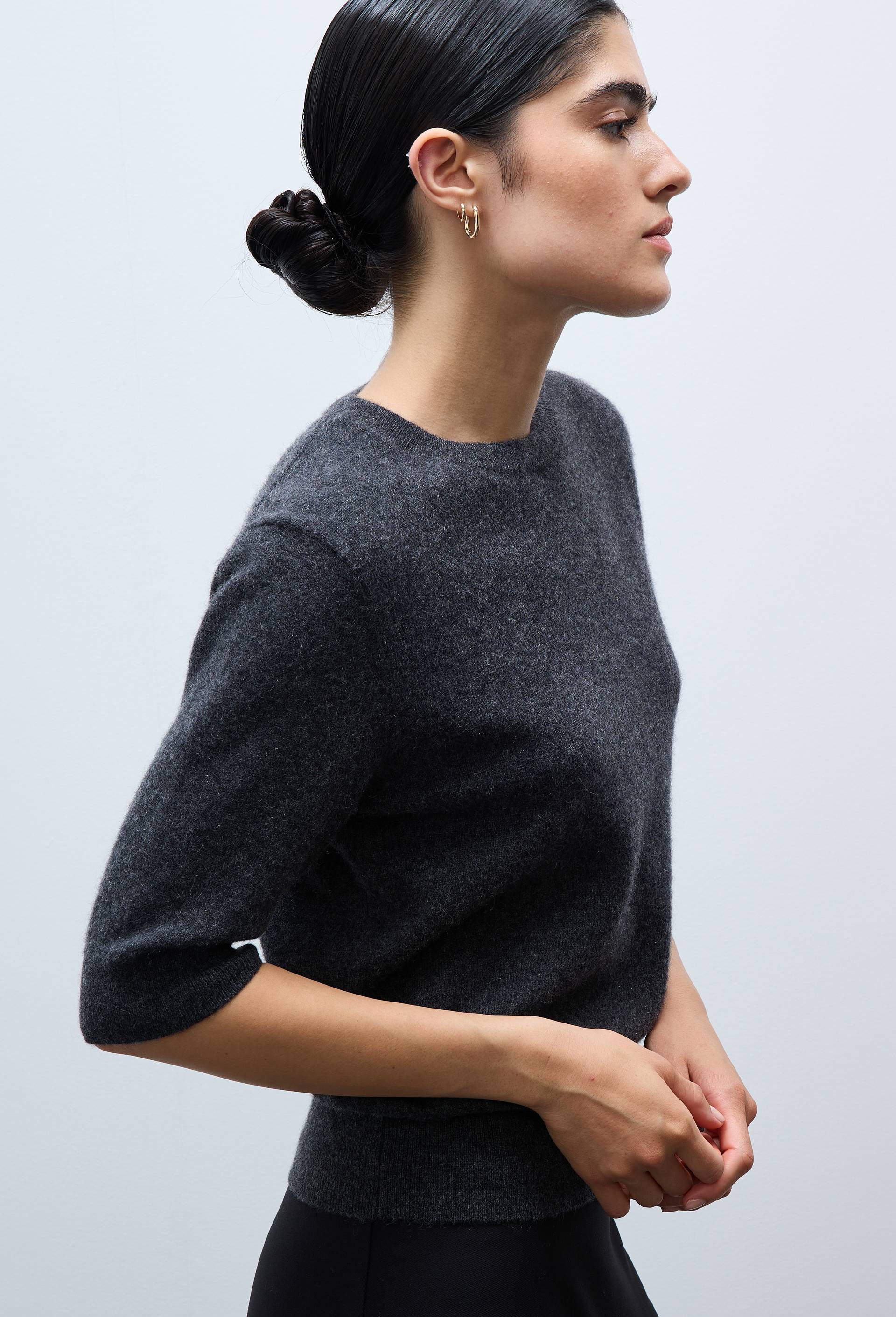Pull uni manches courtes en 100% cachemire, Gris fonc&eacute;, large image number 1