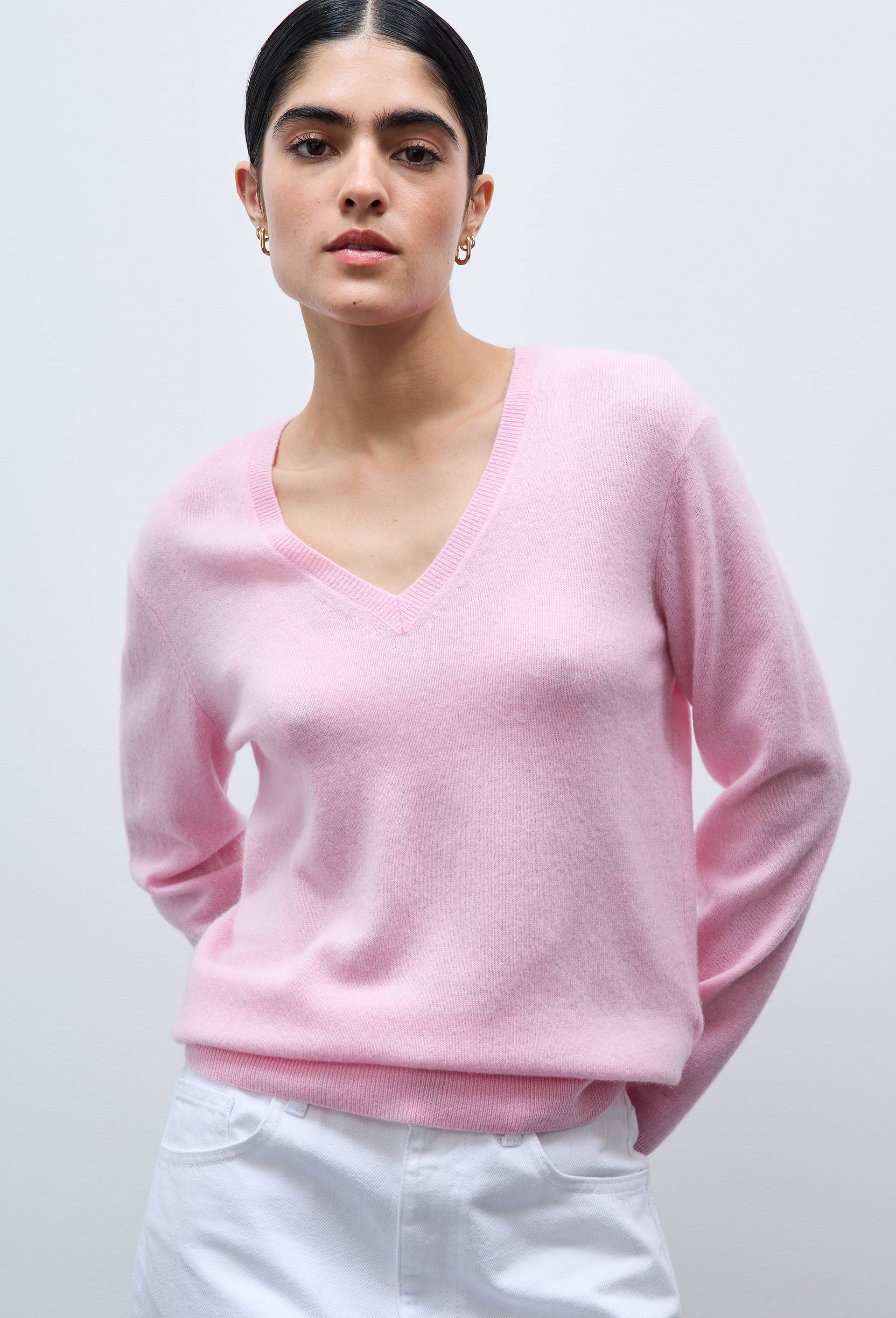Pull uni col V en 100% cachemire, Rose, swatch image
