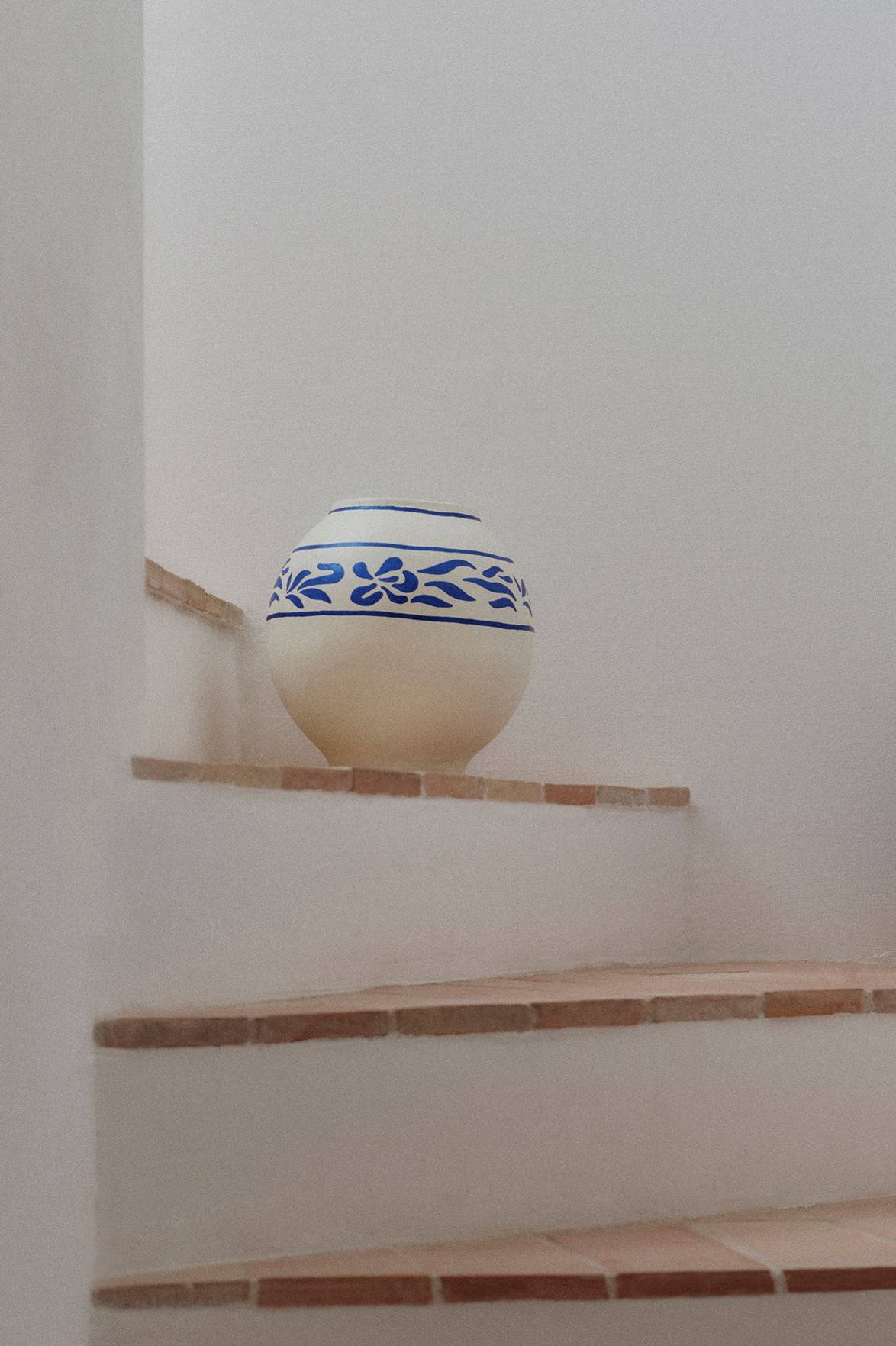 Vase rond,25x25cm, en papier m&acirc;ch&eacute;, Bleu, large image number 0