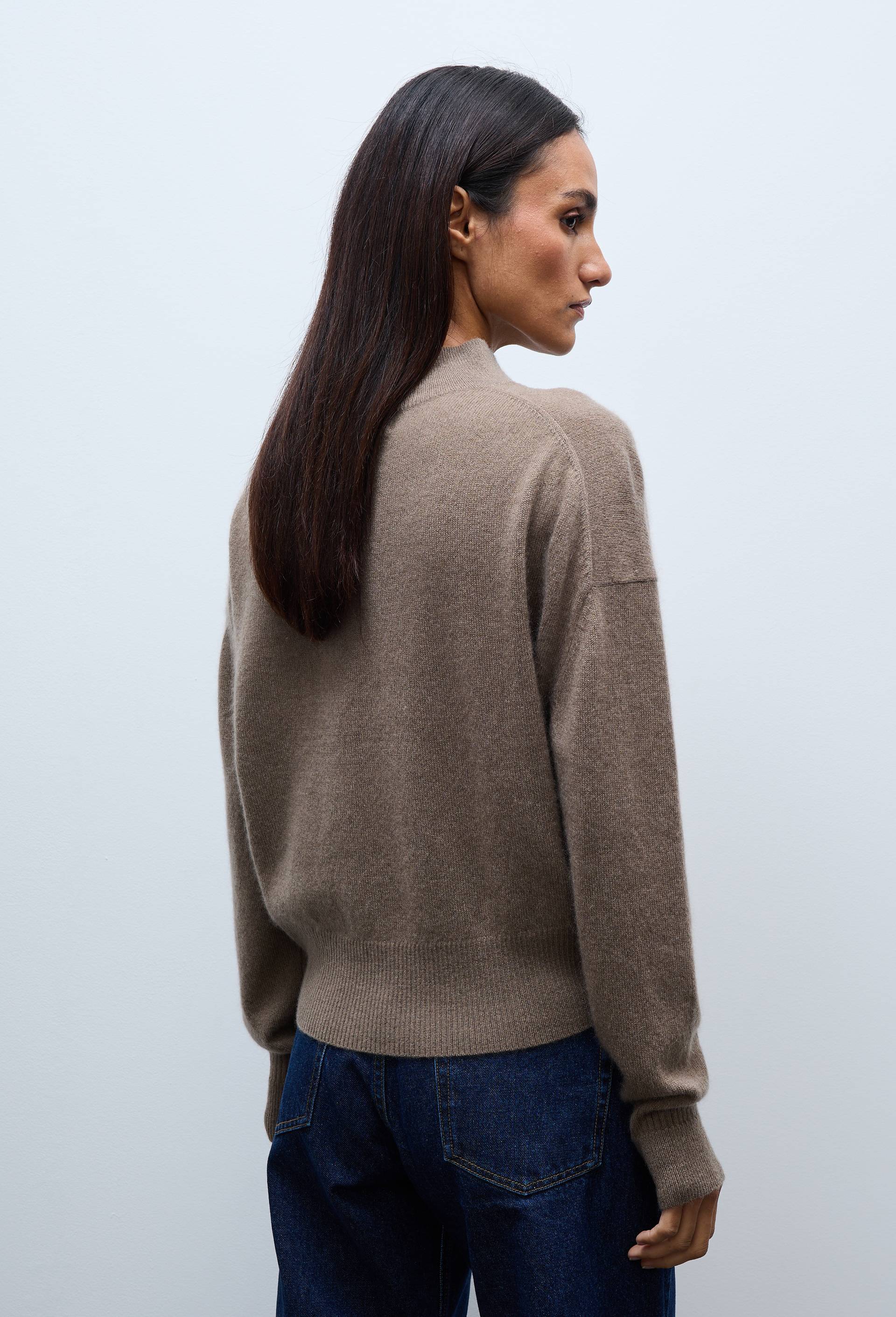 Pull uni court col montant en 100% cachemire, Brun, large image number 1.0