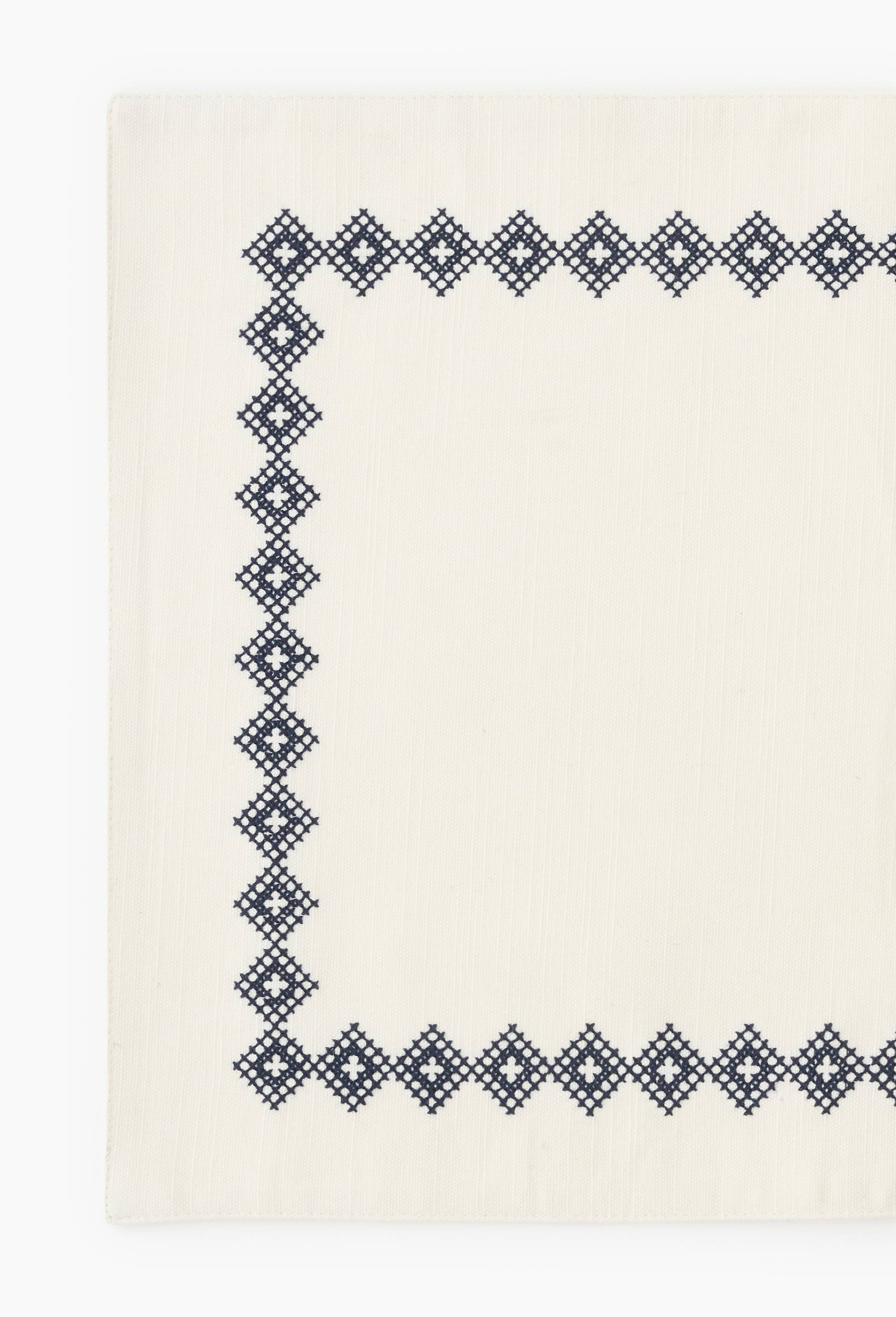 Set de table 100%coton broderie, 33x48 cm, Beige clair, large image number 1.0