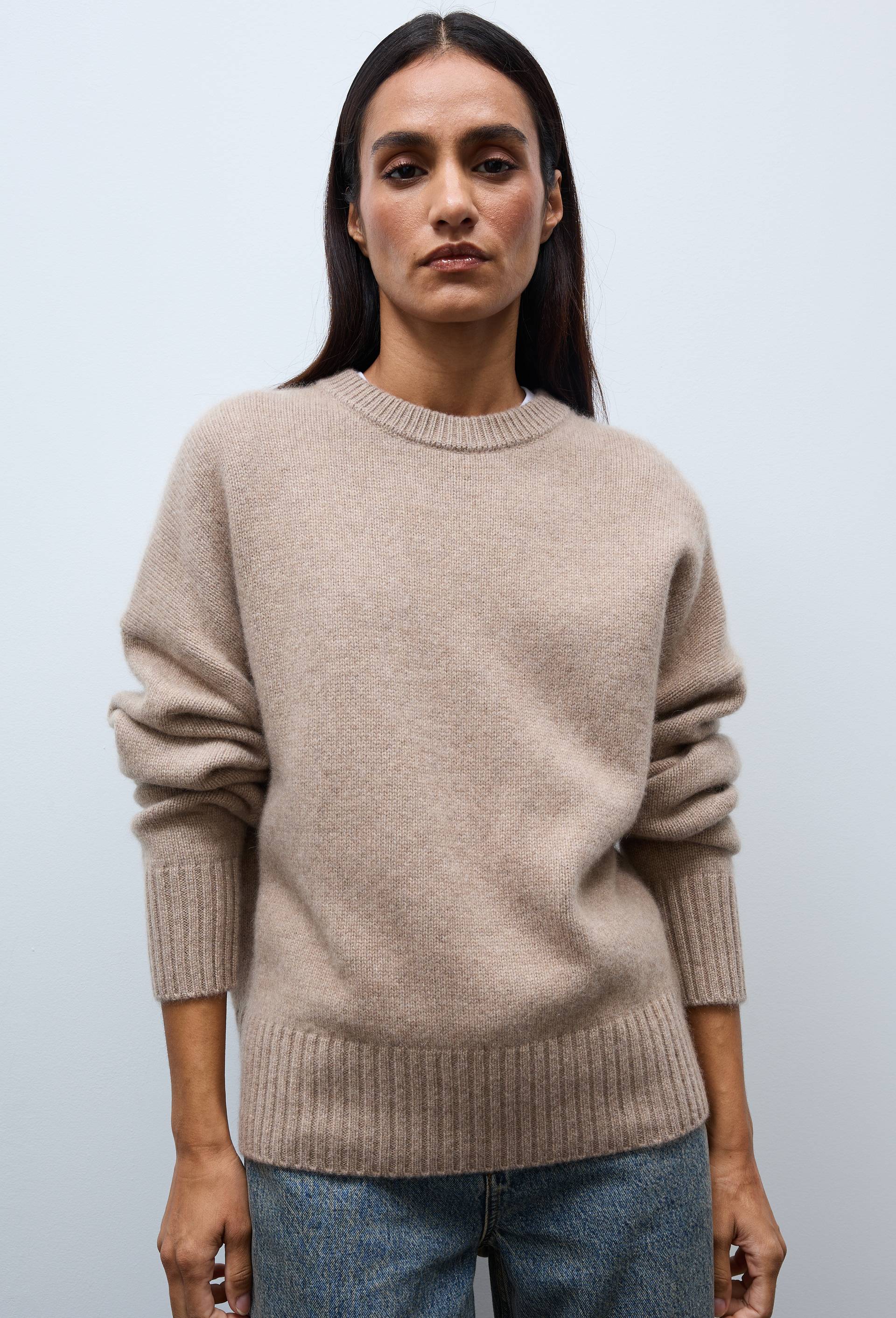 Pull uni col rond ample en 100% cachemire, Beige, large image number 0