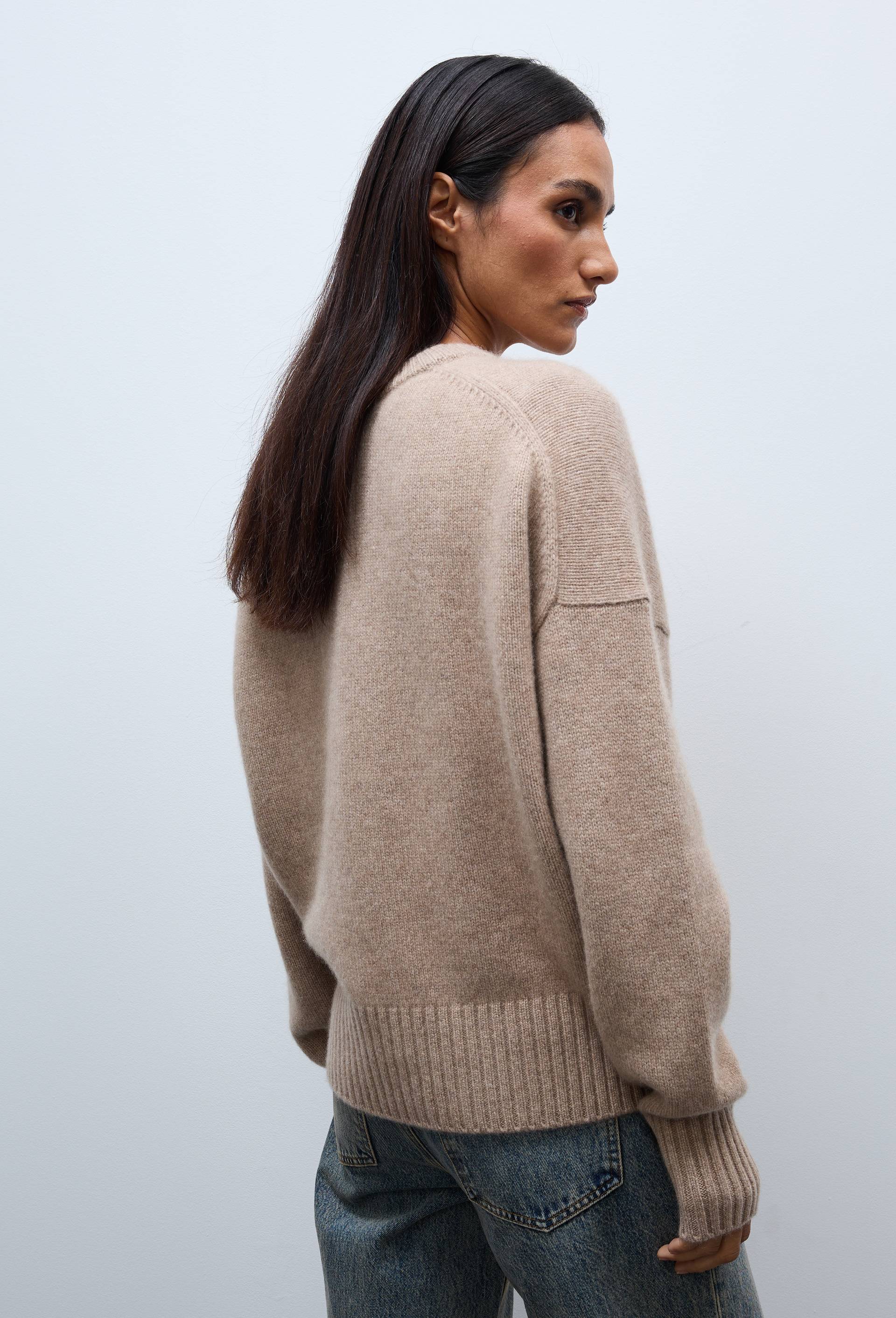 Pull uni col rond ample en 100% cachemire, Beige, large image number 1.0