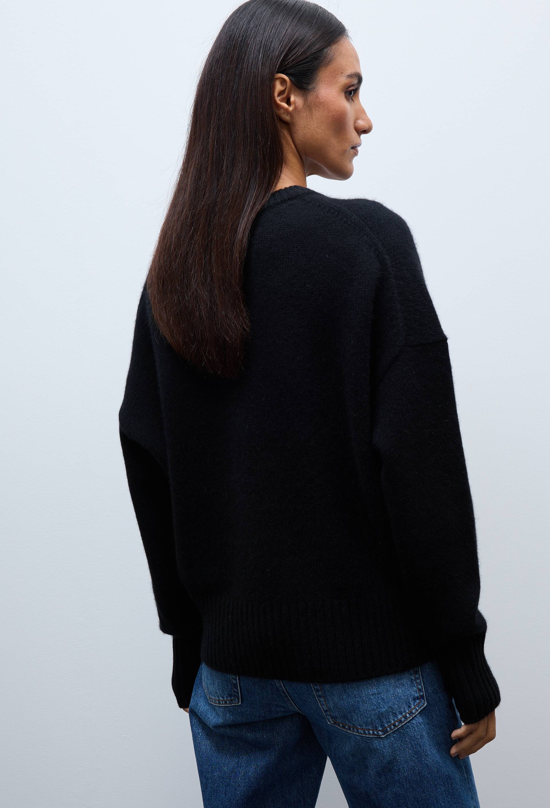 Pull uni col rond ample en 100% cachemire, Noir, large image number 1