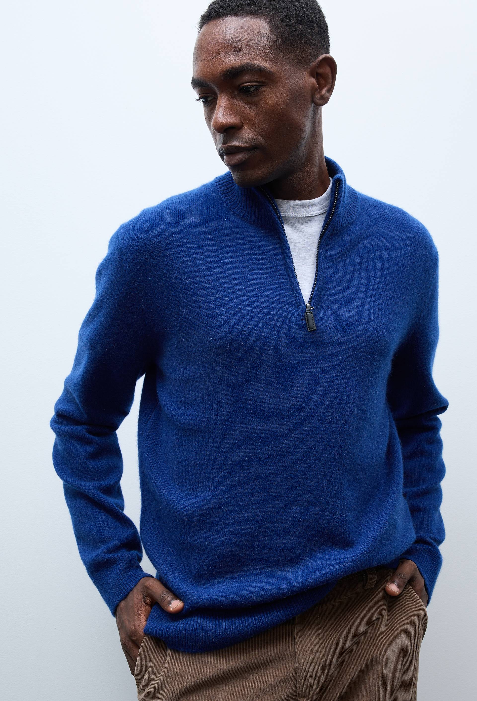 Pull col camionneur en 100% cachemire, Bleu, swatch image