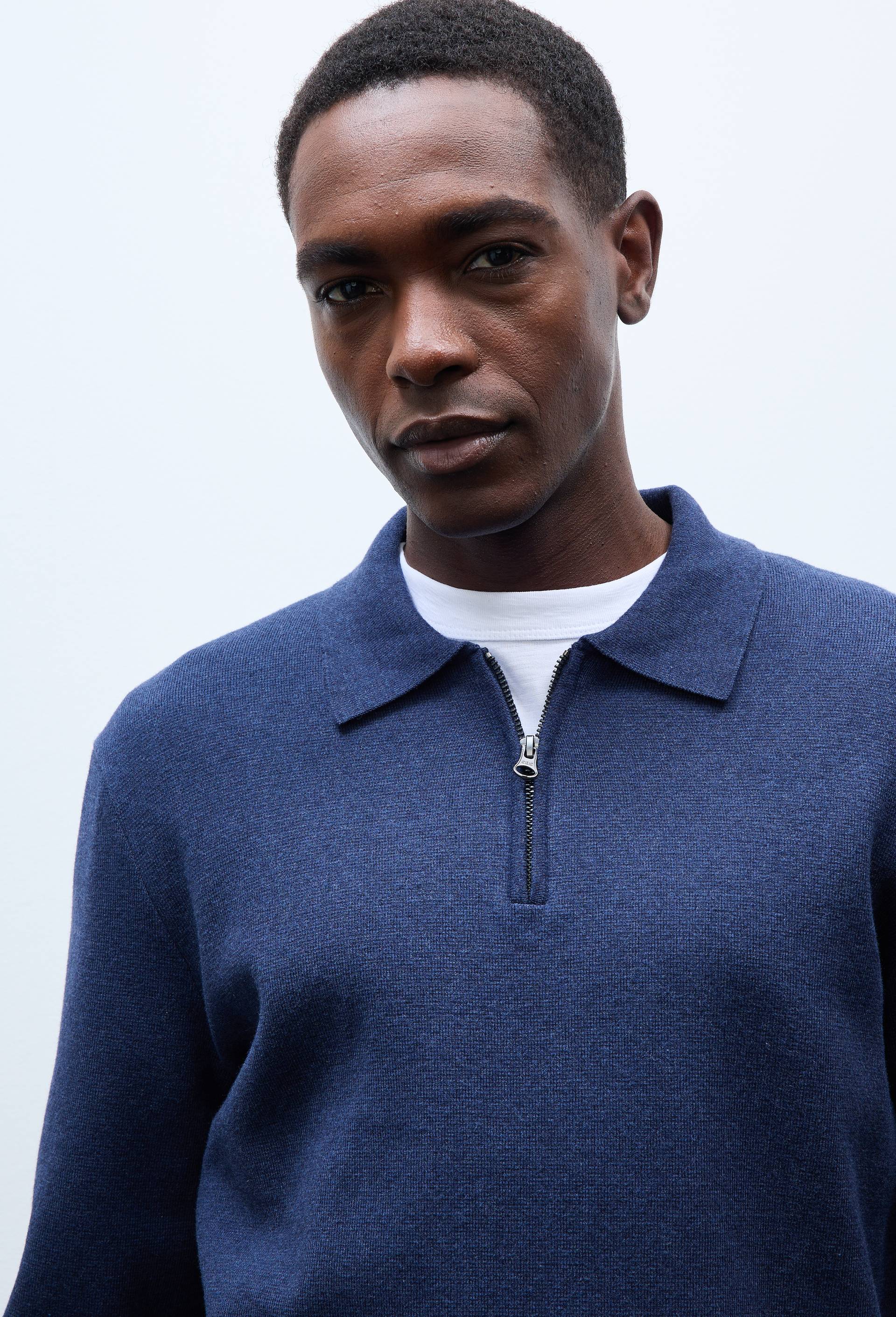 Pull col rond polo en coton et cachemire, Bleu fonc&eacute;, swatch image
