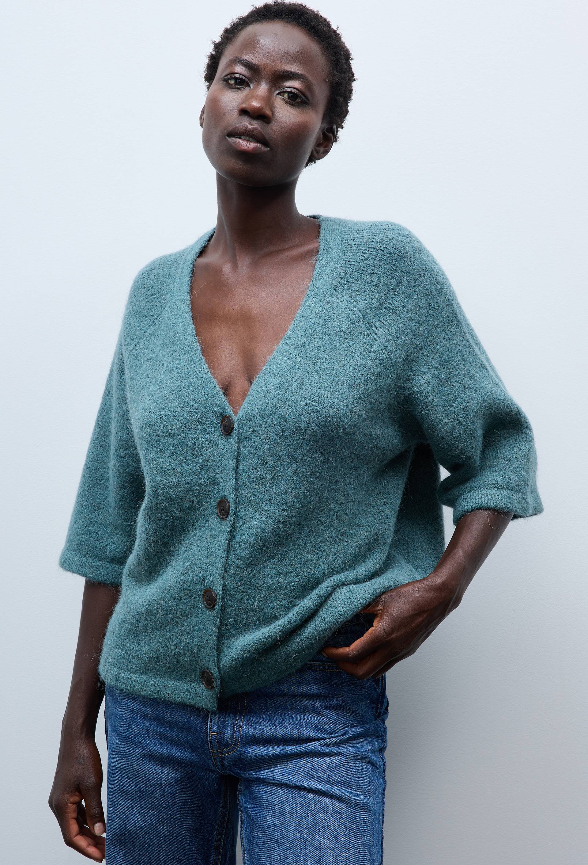 Cardigan manches coudes boutonn&eacute; contenant de l'alpaga, Vert fonc&eacute;, swatch image