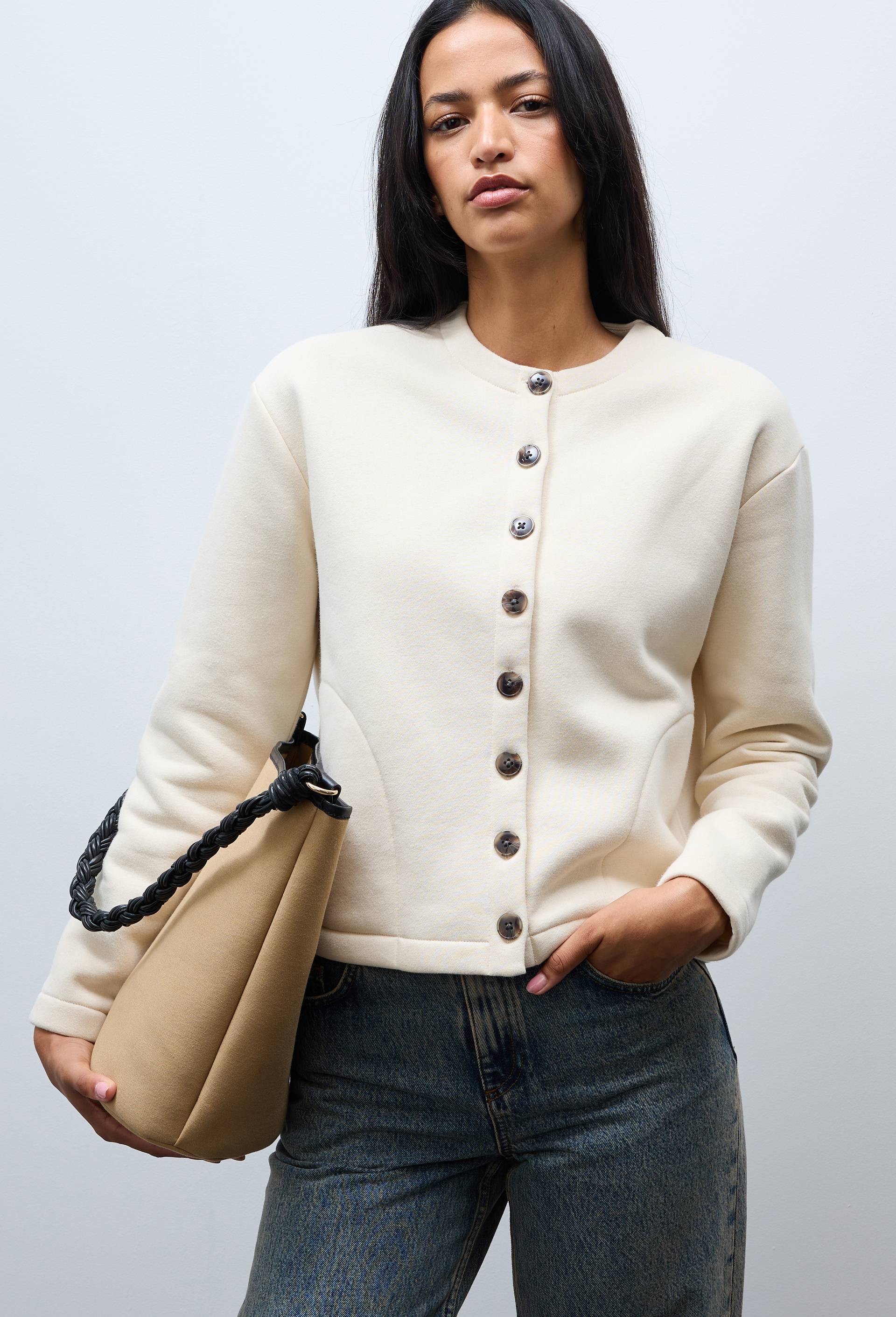 Cardigan boutonn&eacute; contenant du coton BIO, Ecru, large image number 0.0