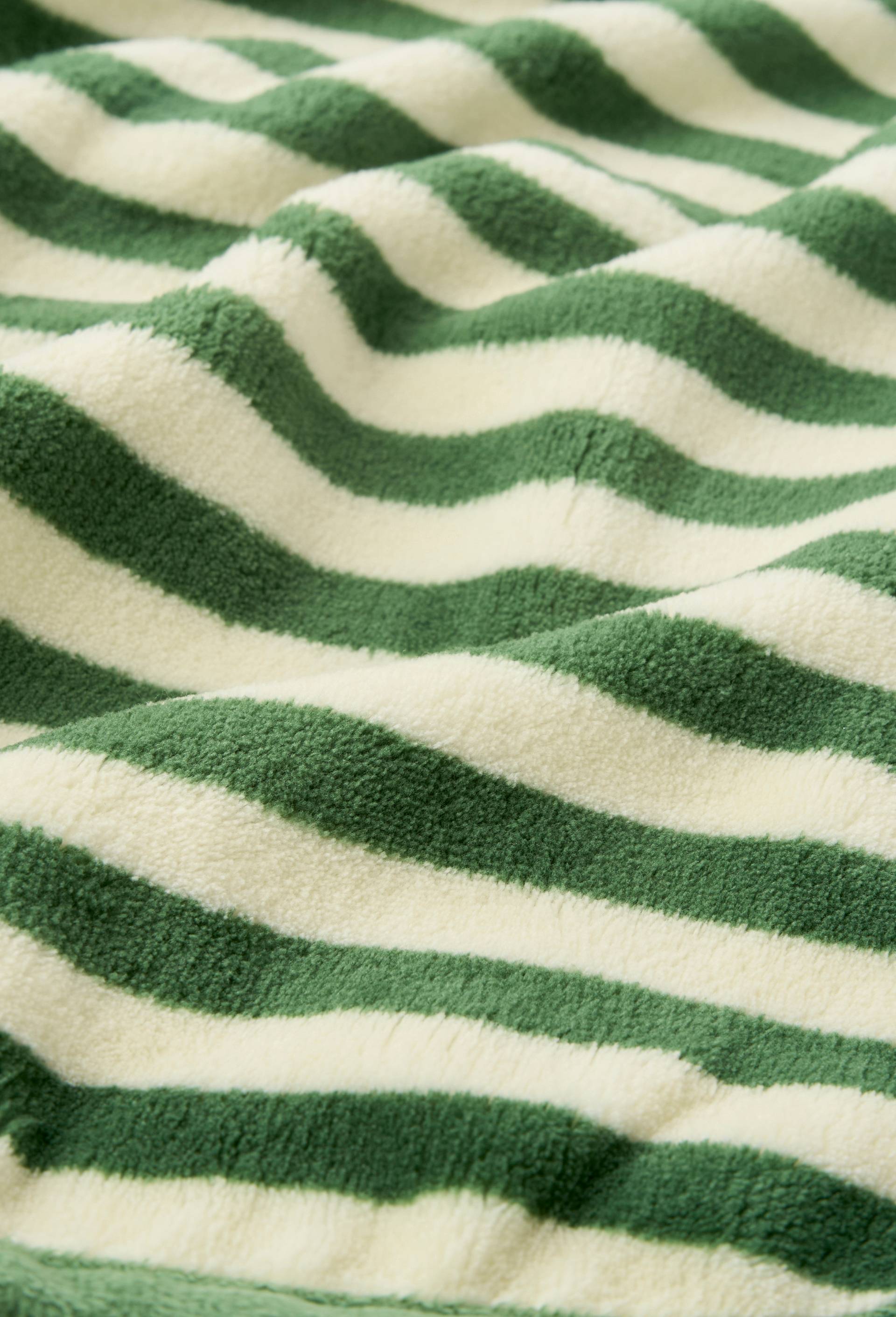 Plaid doudou, 130x170cm, 100% polyester recycl&eacute;, Vert, large image number 2
