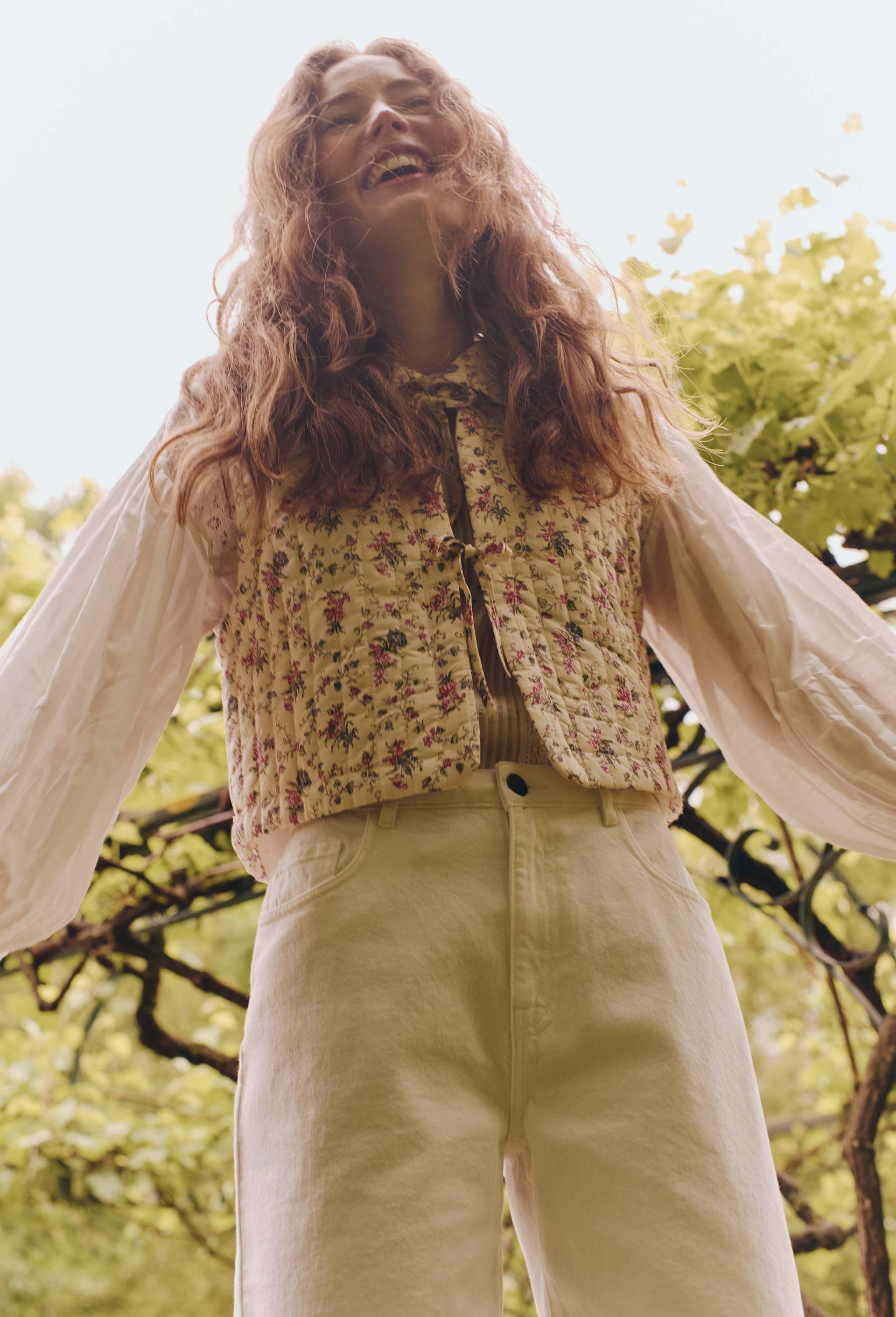 Veste sans manches &agrave; motifs fleuris, Rose, large image number 0