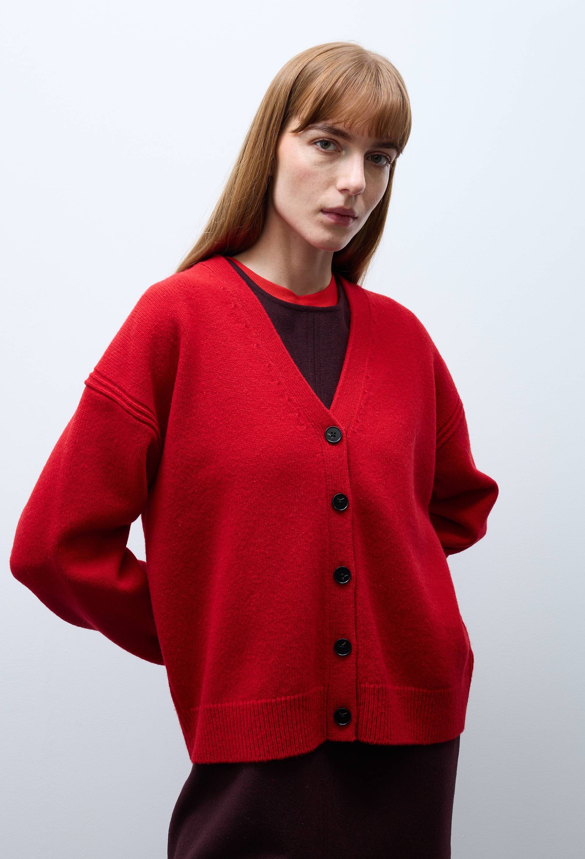 Cardigan boutonn&eacute; manches longues en laine, Rouge, large image number 0