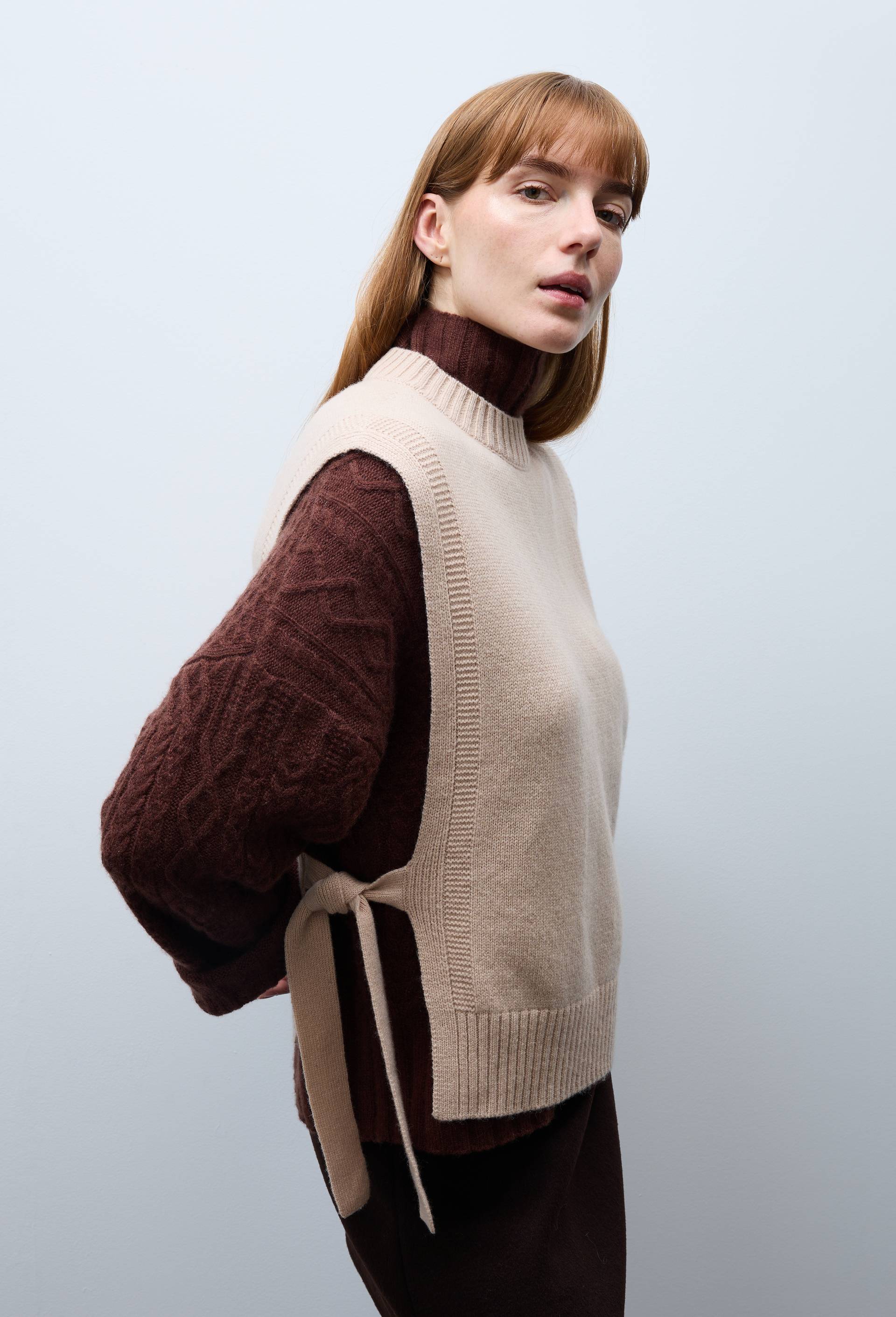 Pull sans manches &agrave; nouer, Beige clair, swatch image
