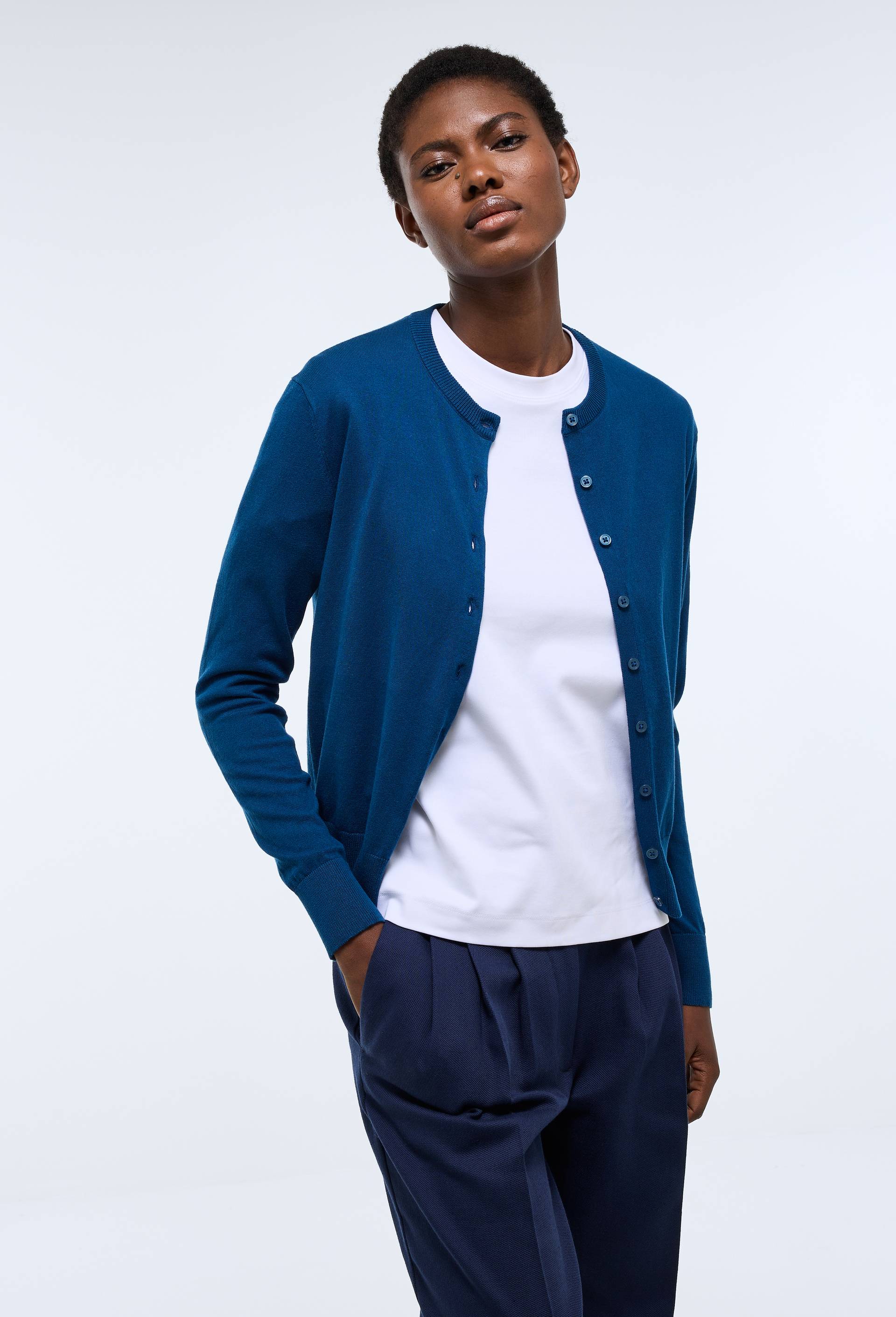 Cardigan boutonn&eacute; en coton, Bleu fonc&eacute;, large image number 0
