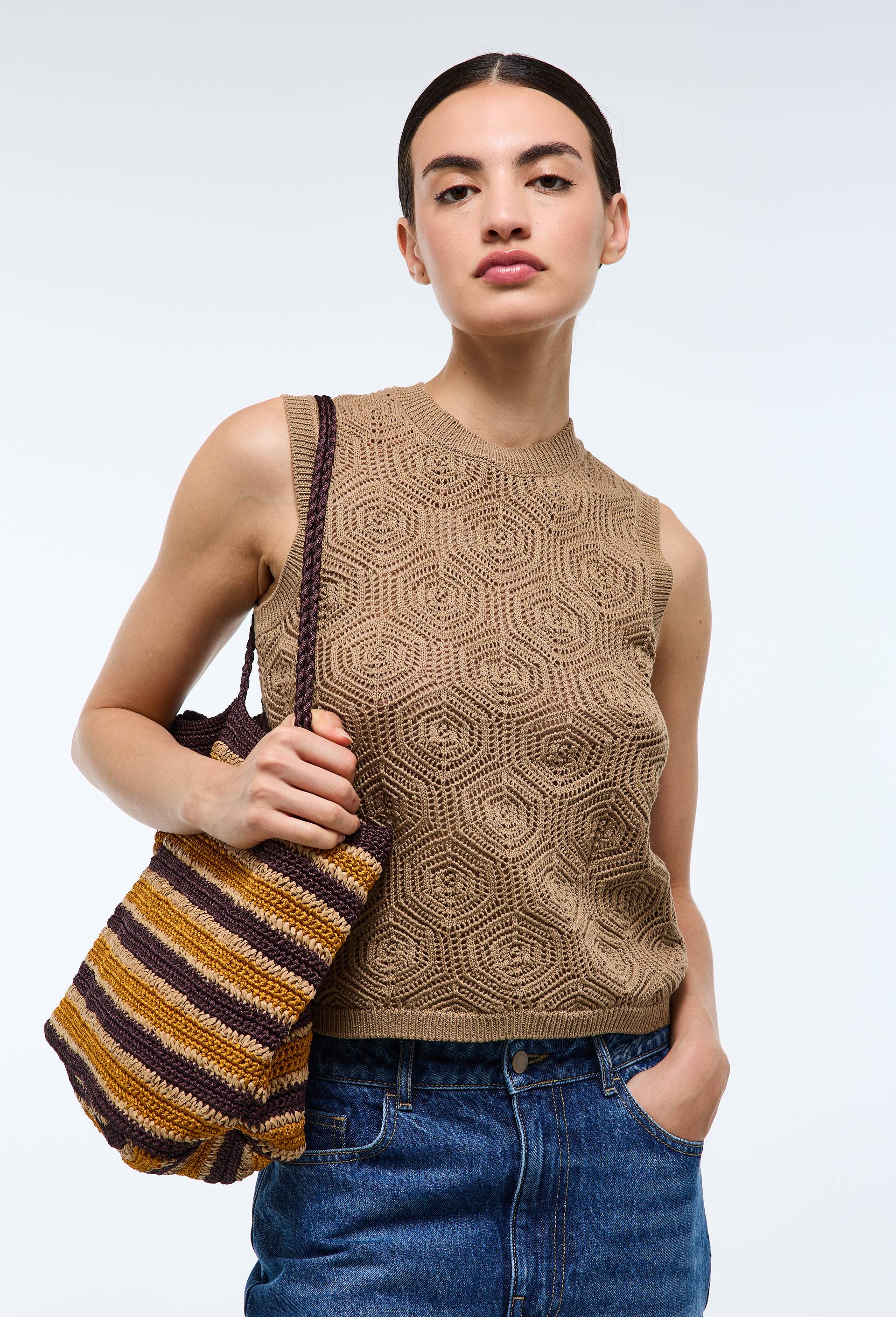 Top en crochet sans manches, Beige, large image number 0