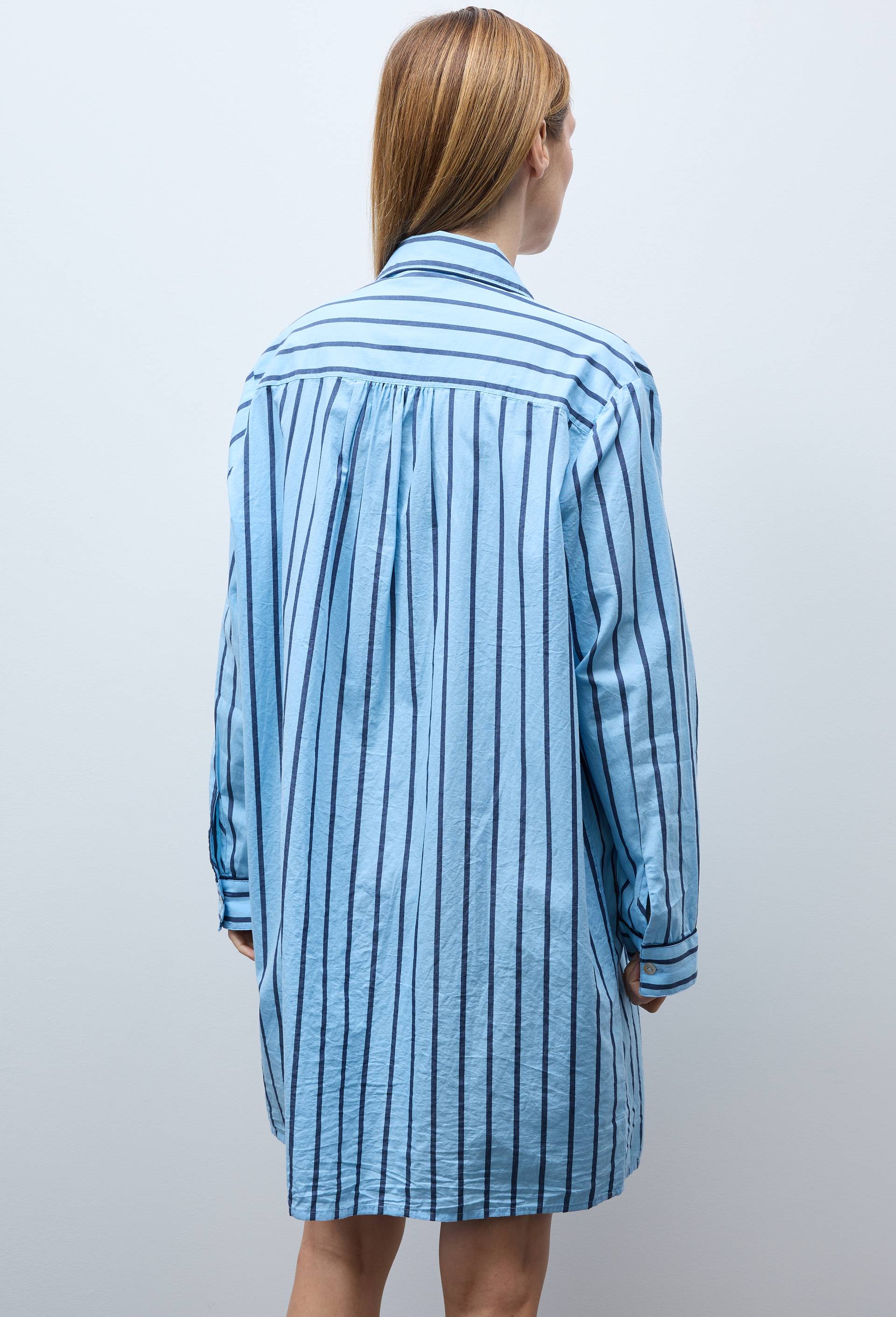 Chemise de nuit ray&eacute;e en coton bio GOTS, Bleu, large image number 1