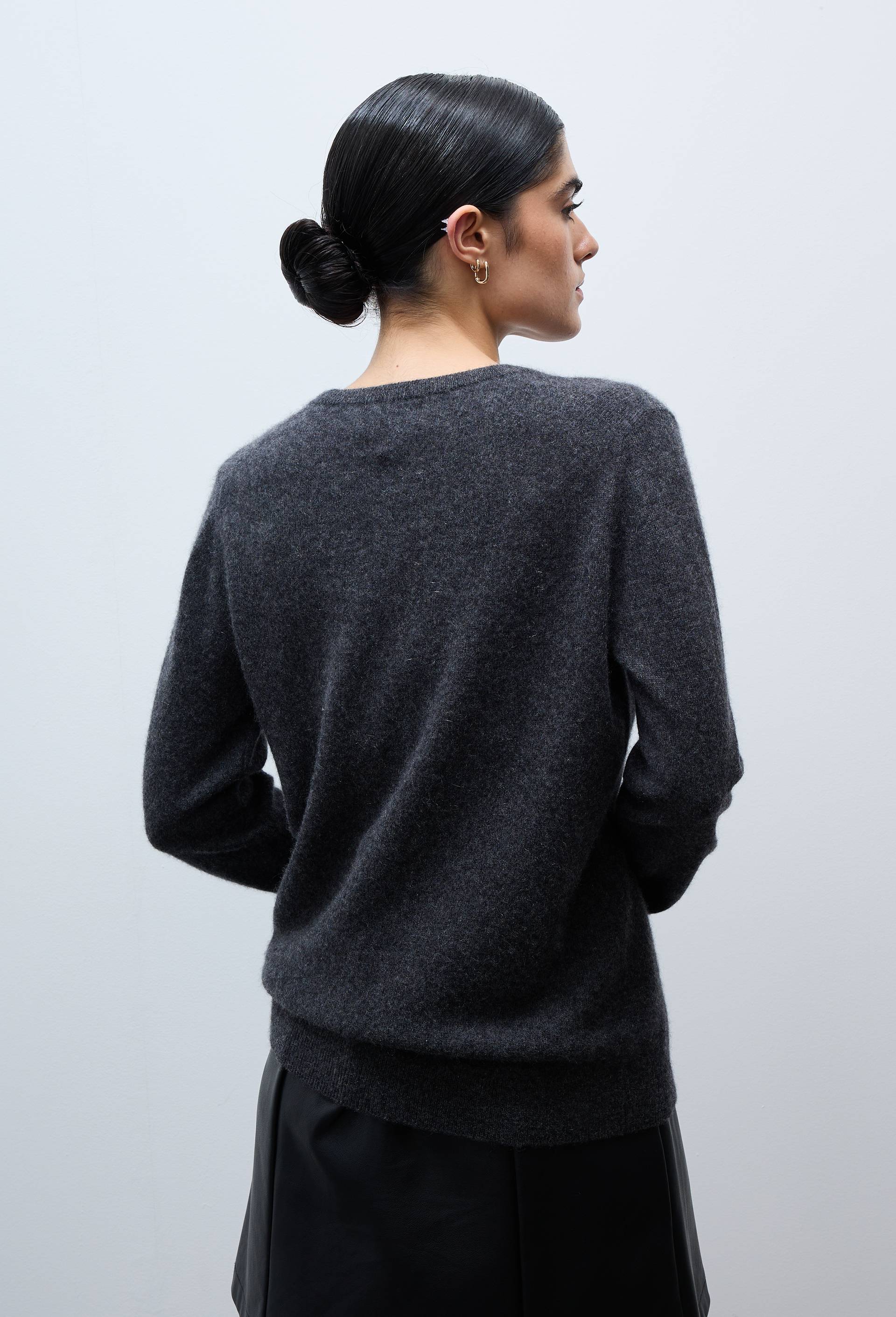 Pull uni col rond en 100% cachemire, Gris fonc&eacute;, large image number 1.0