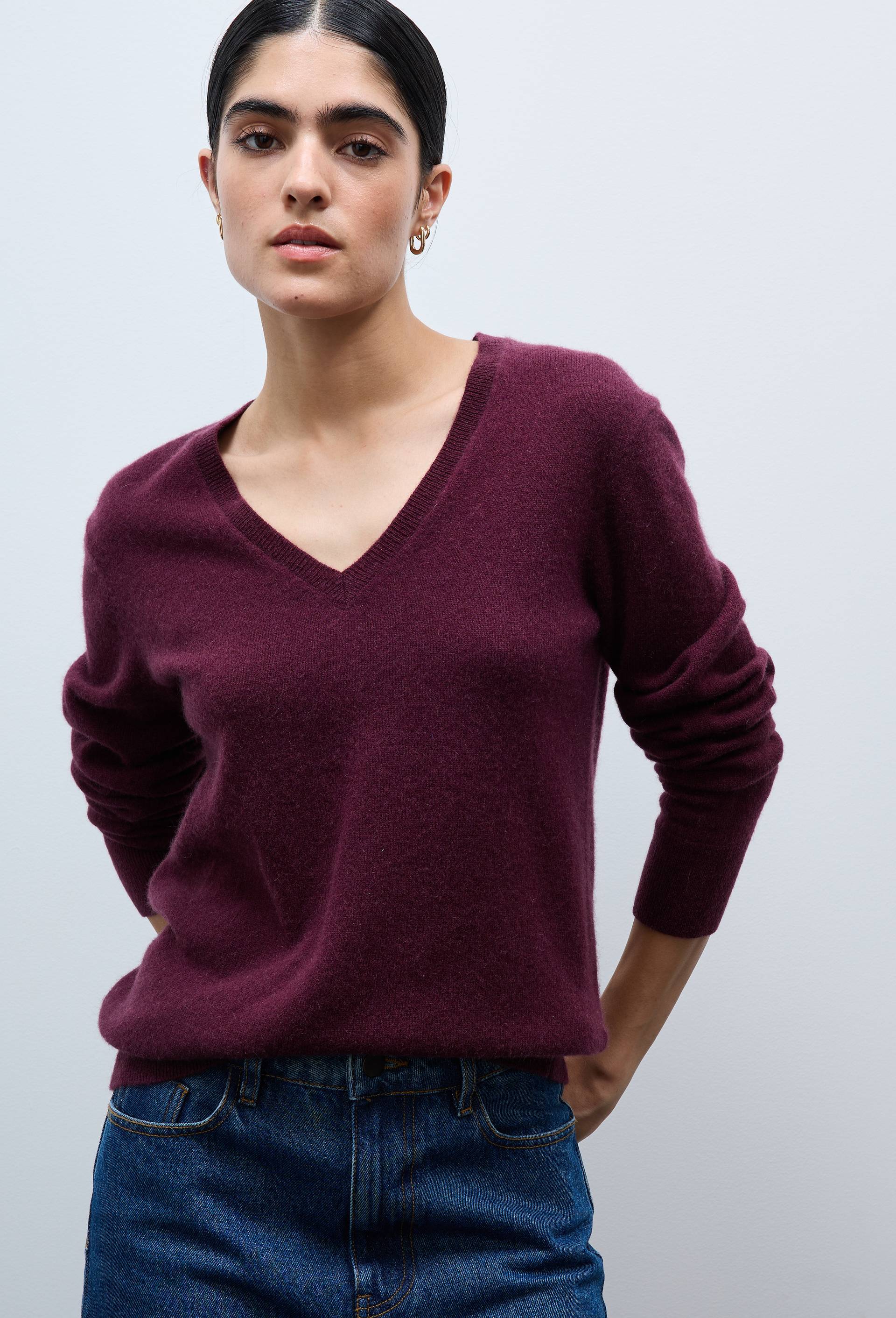 Pull uni col V en 100% cachemire, Rouge fonc&eacute;, large image number 0