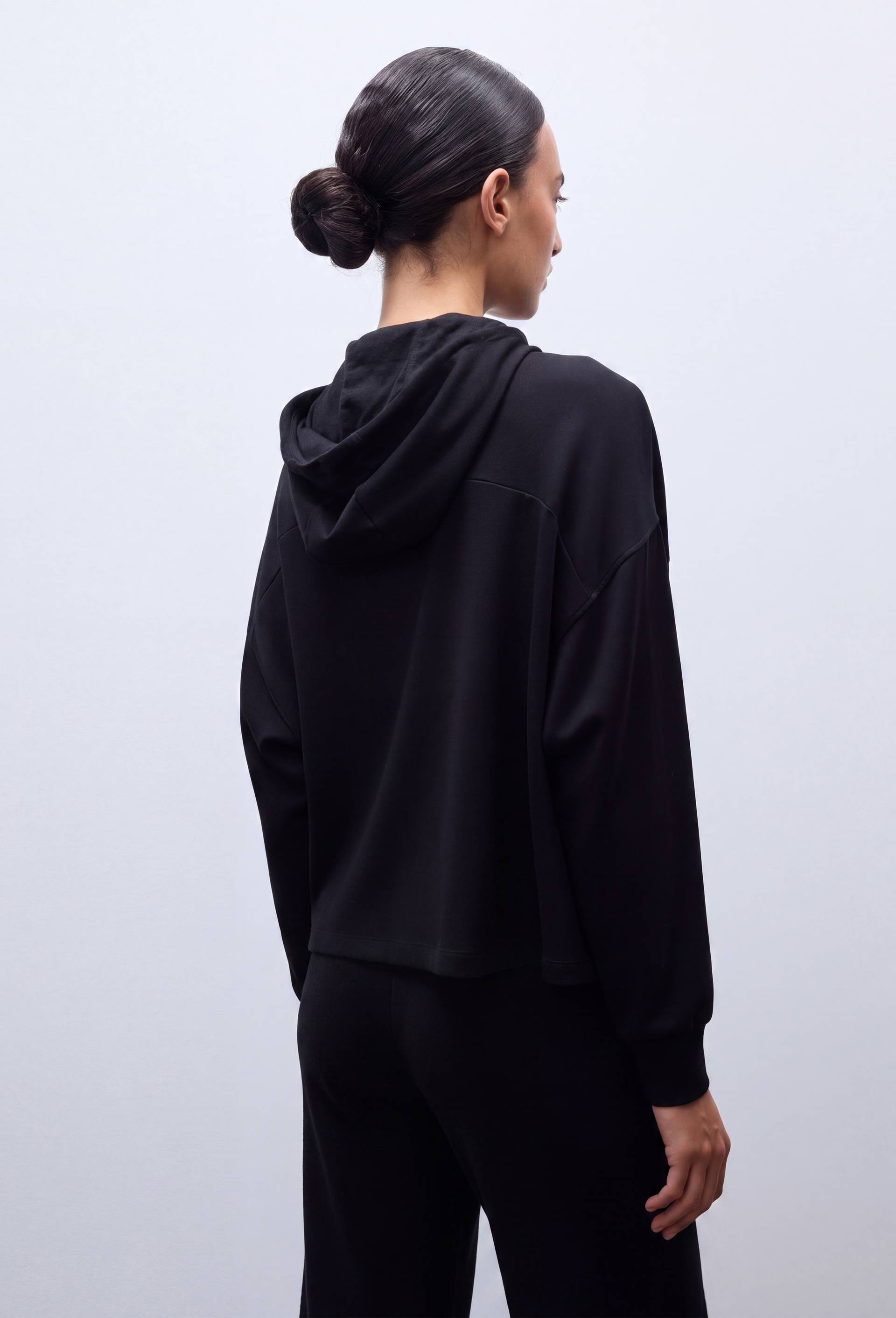 Sweat &agrave; capuche zipp&eacute; fluide en viscose et polyamide, Noir, large image number 1.0