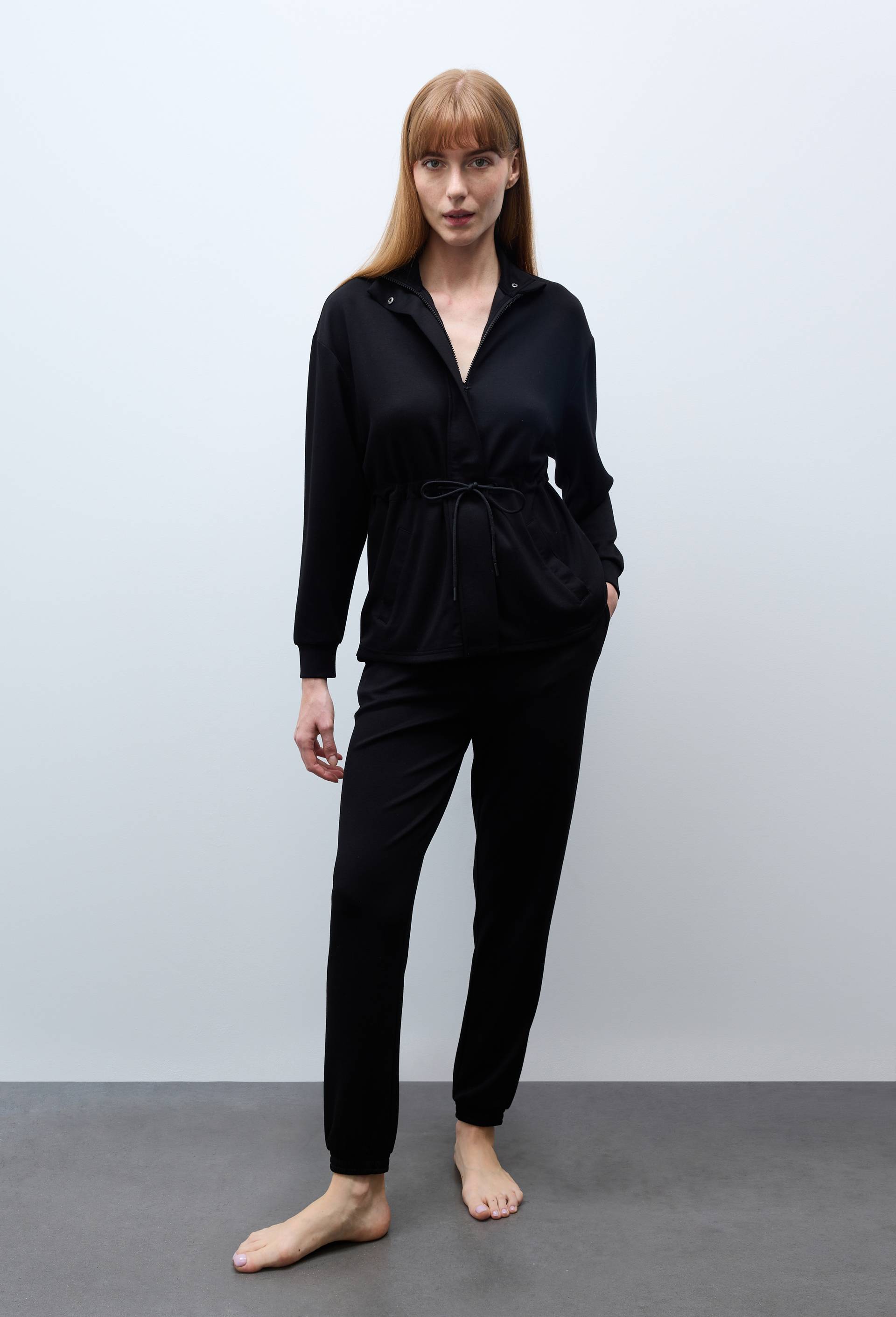 Pantalon de sport fluide en viscose et polyamide, Noir, large image number 0.0