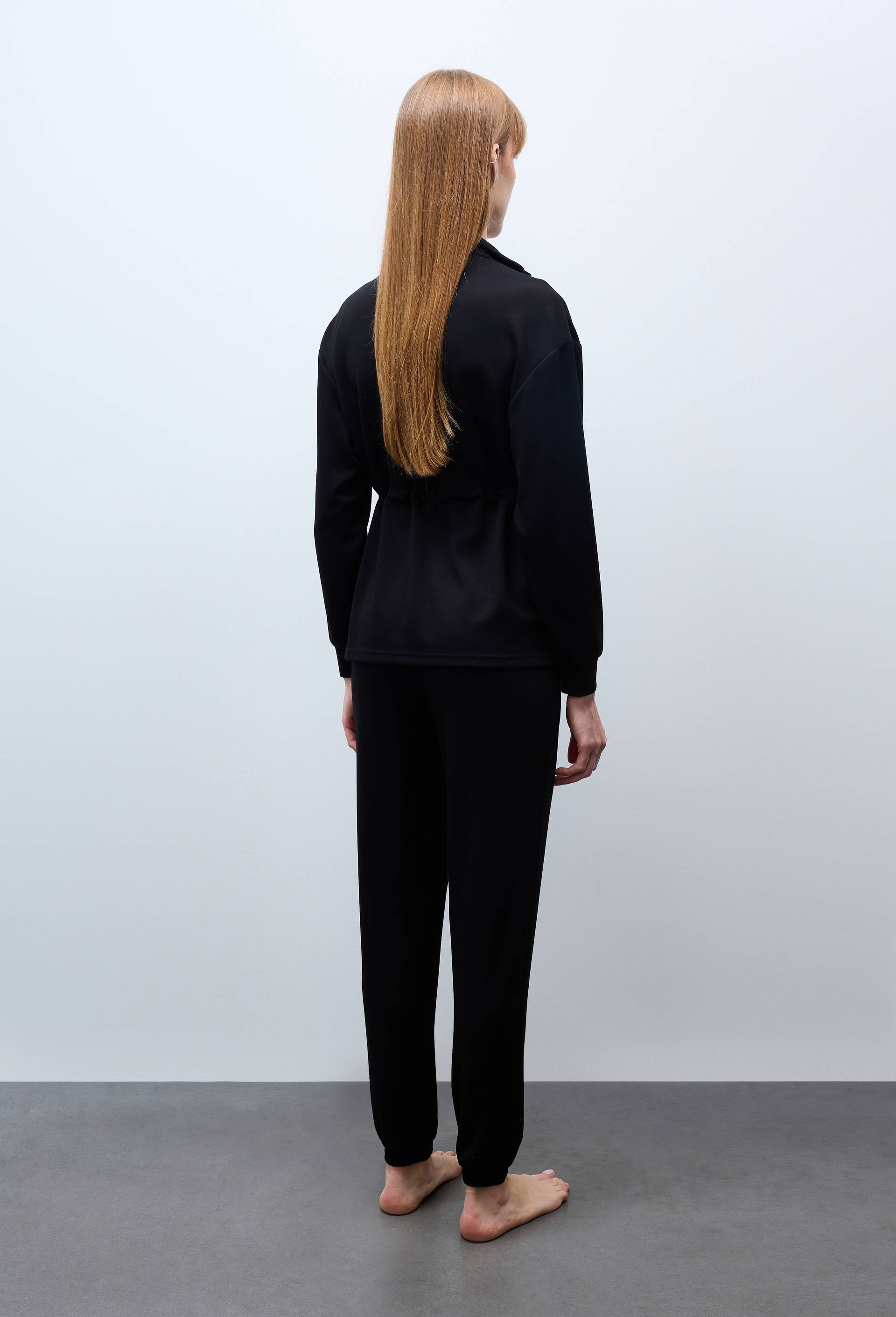 Pantalon de sport fluide en viscose et polyamide, Noir, large image number 1.0