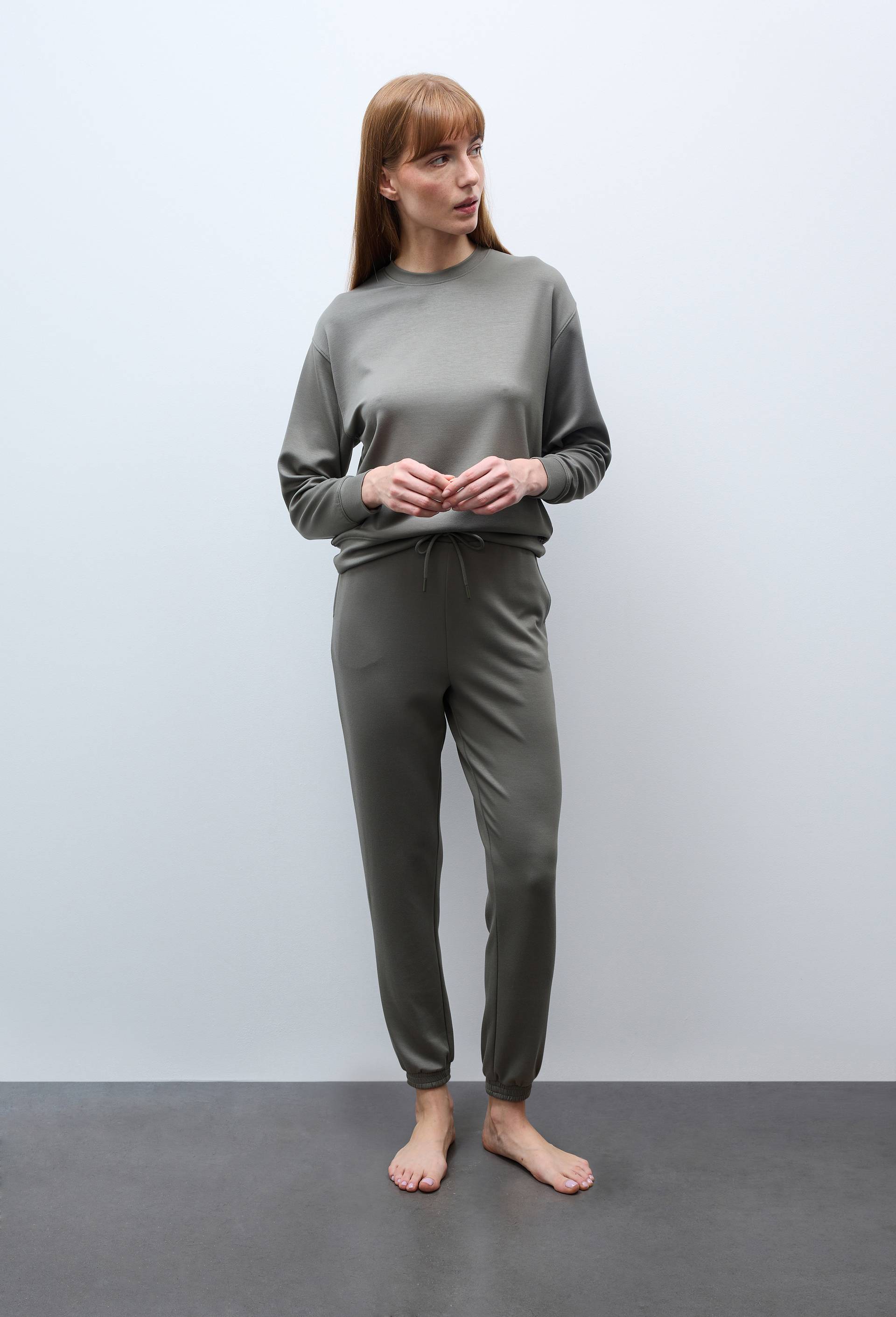 Pantalon de sport fluide en viscose et polyamide, Vert, large image number 0.0