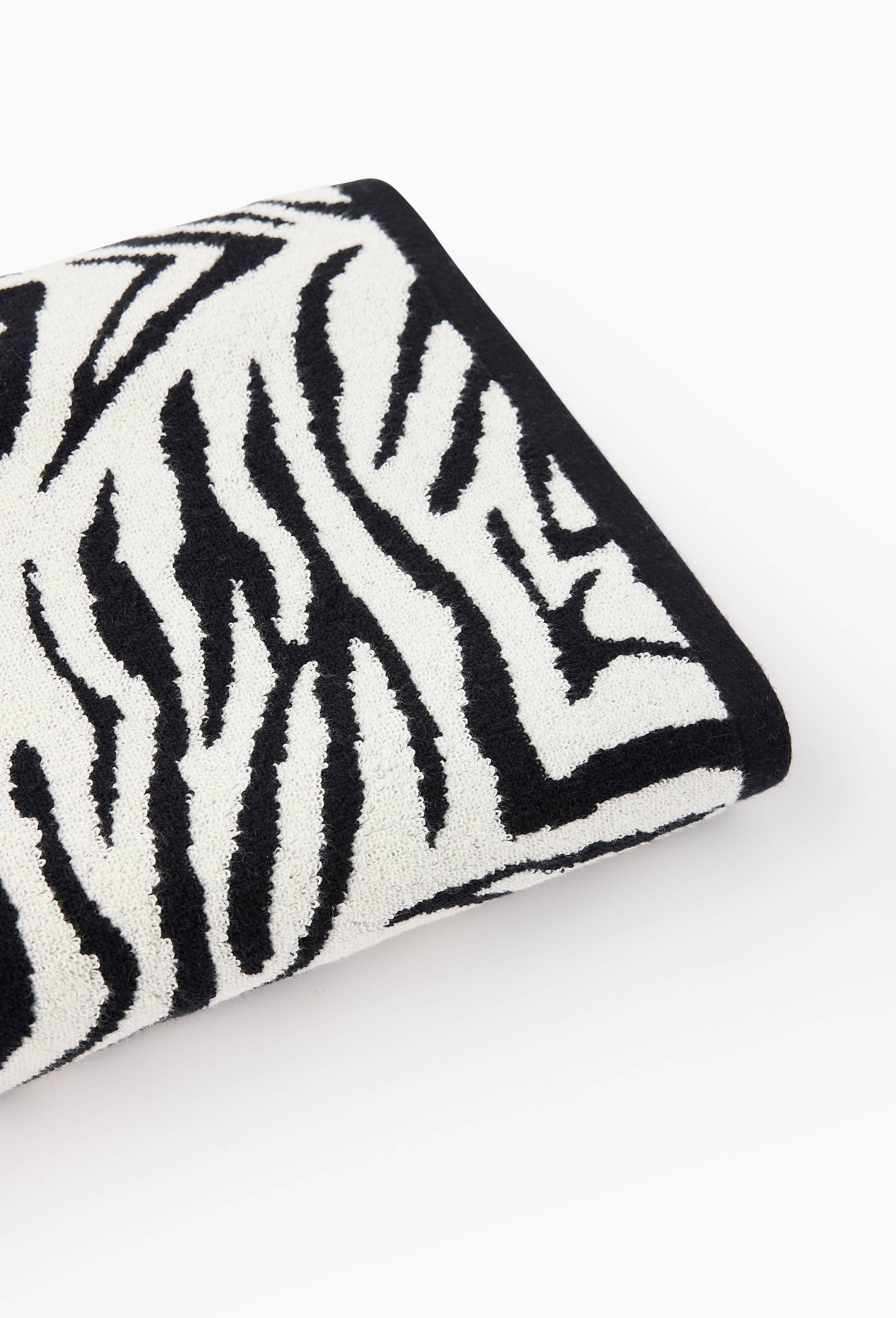 Serviette de bain &agrave; motif l&eacute;opard, en coton BIO GOTS, Noir, large image number 1