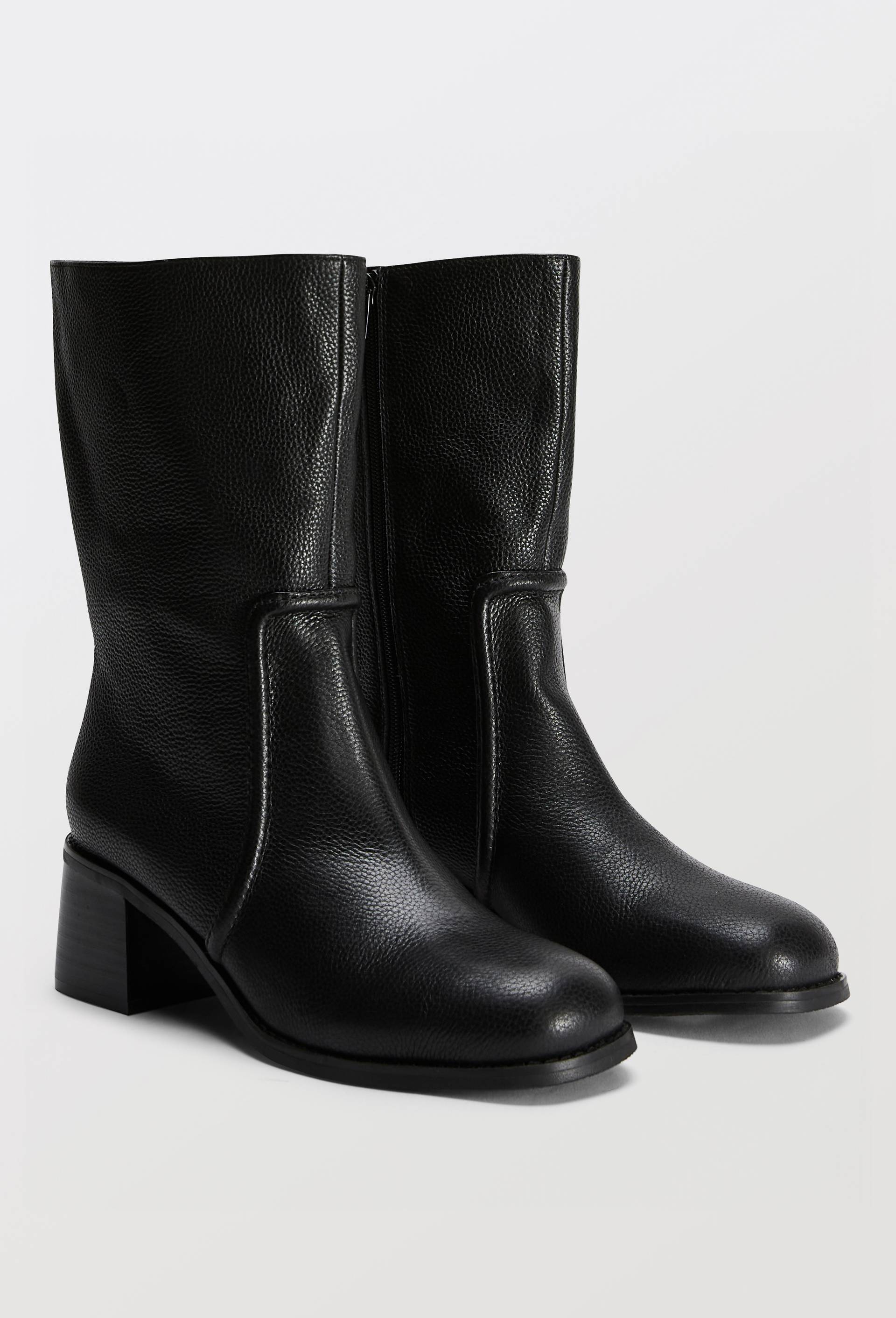 Bottes &agrave; talon en cuir, Noir, large image number 0.0