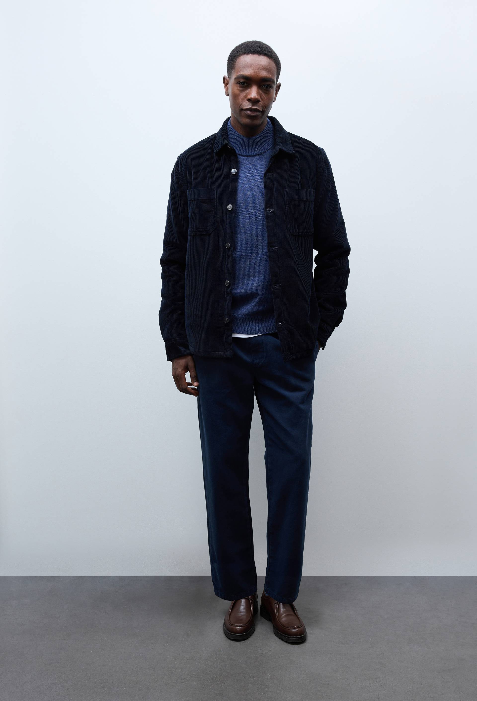 Pantalon &eacute;lastiqu&eacute; en coton, Bleu fonc&eacute;, swatch image