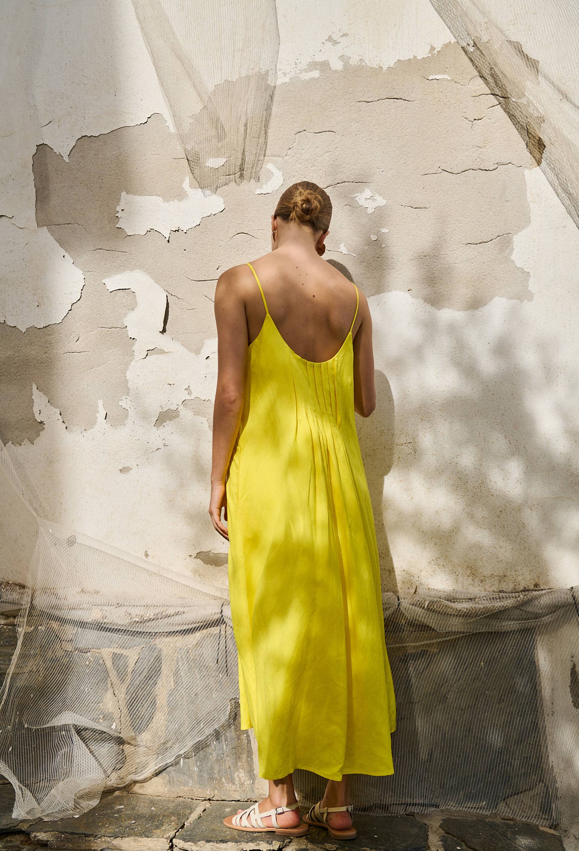 Robe longue &agrave; bretelles contenant du lin, Jaune, large image number 1.0