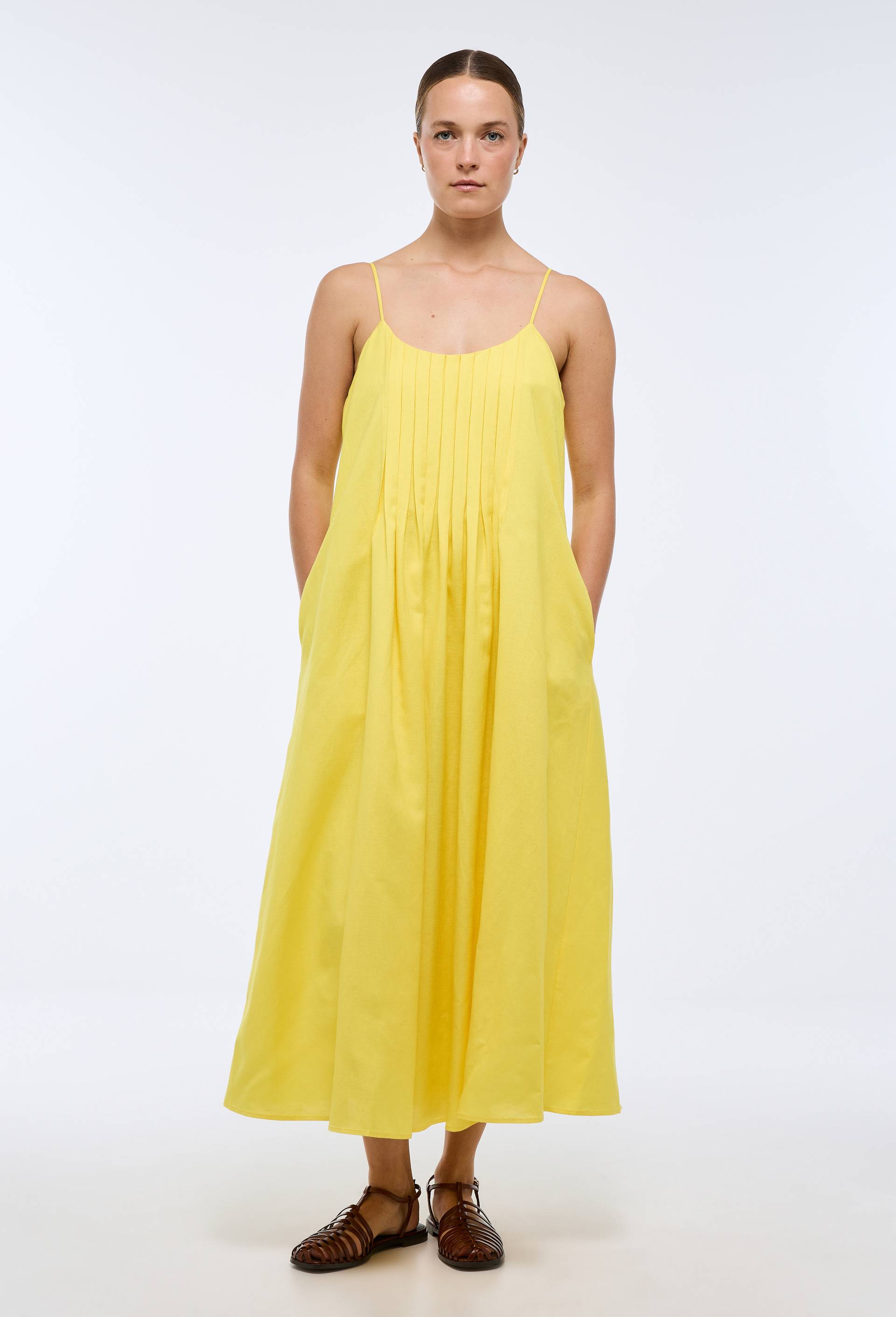 Robe longue &agrave; bretelles contenant du lin, Jaune, large image number 2