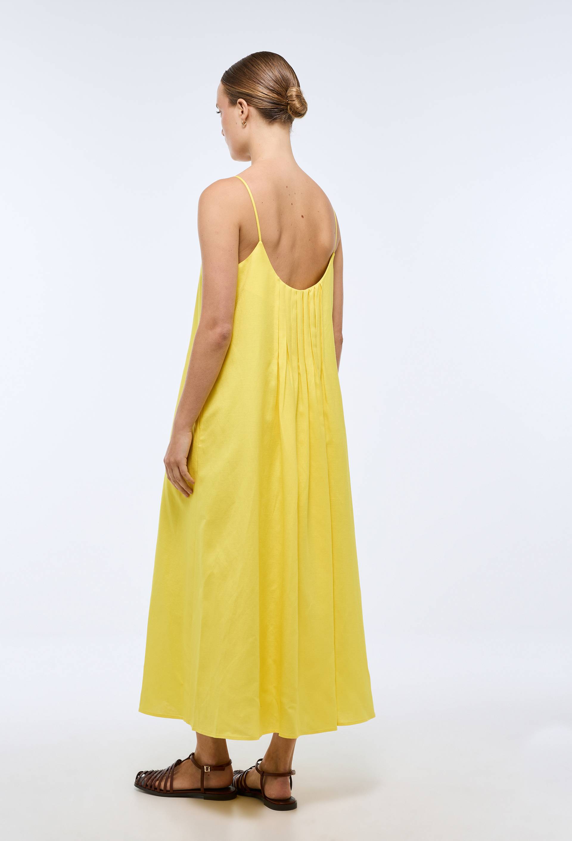 Robe longue &agrave; bretelles contenant du lin, Jaune, large image number 3.0