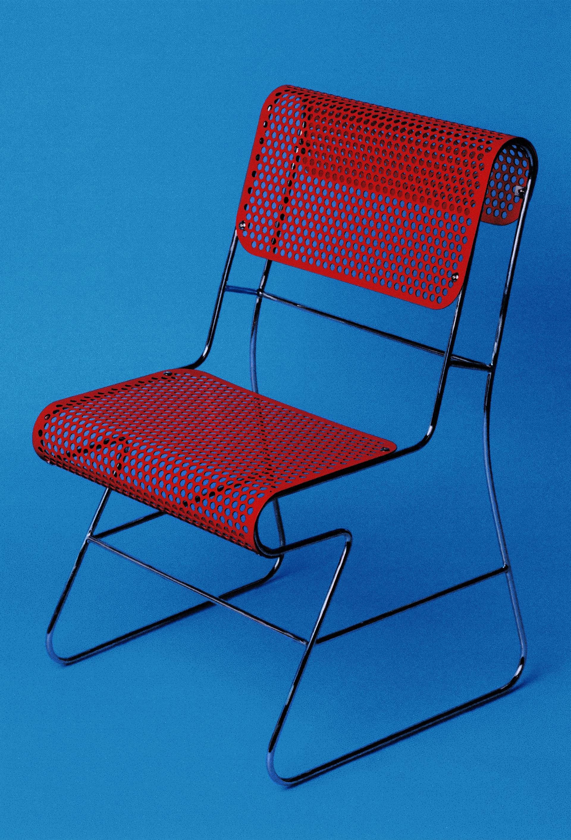 EXCLU WEB - Chaise, 49x45x76 cm, en m&eacute;tal laqu&eacute; - HALL HAUS x MONOPRIX, Rouge, swatch image