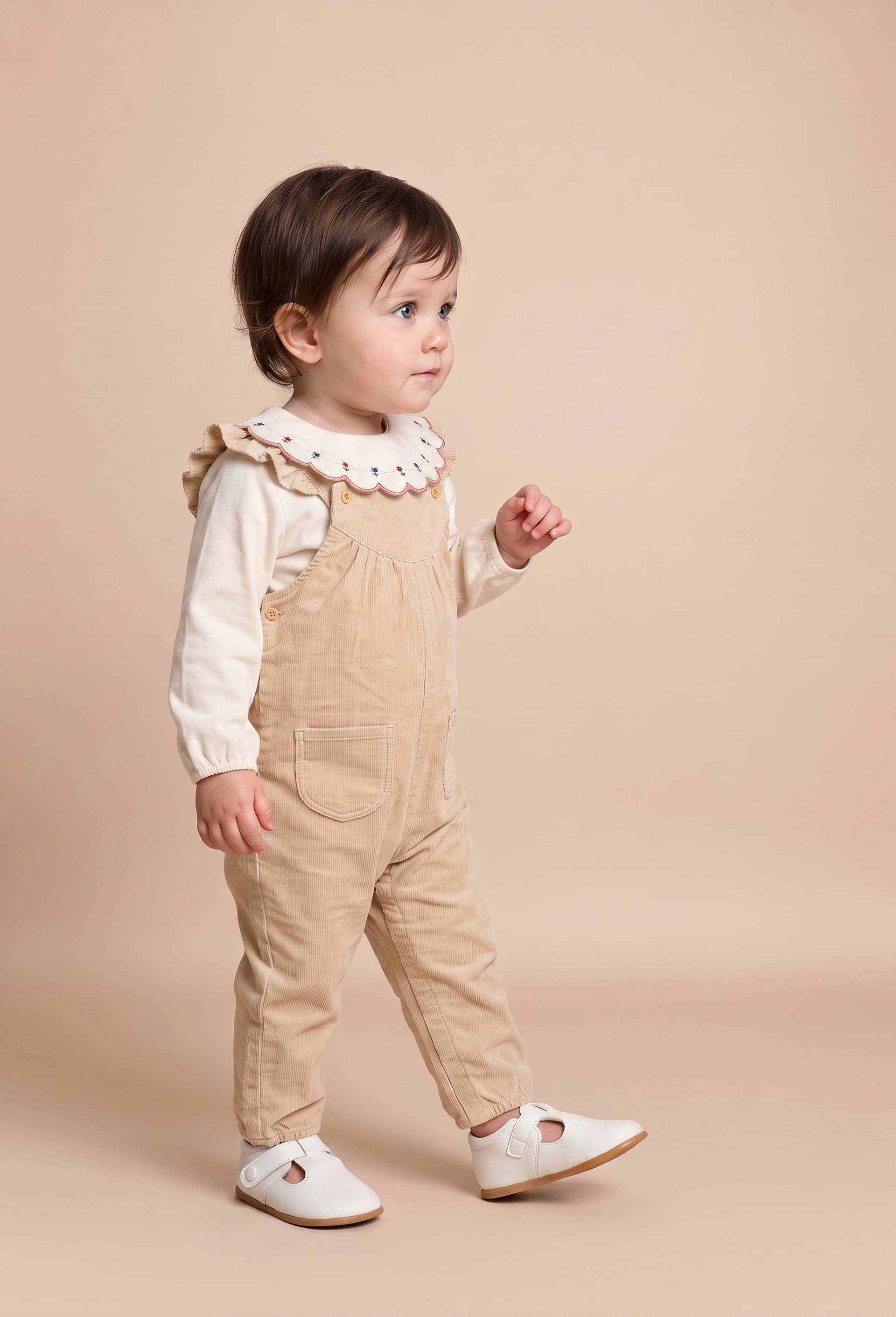 Salopette longue en velours unie en coton BIO GOTS, Beige clair, large image number 0.0