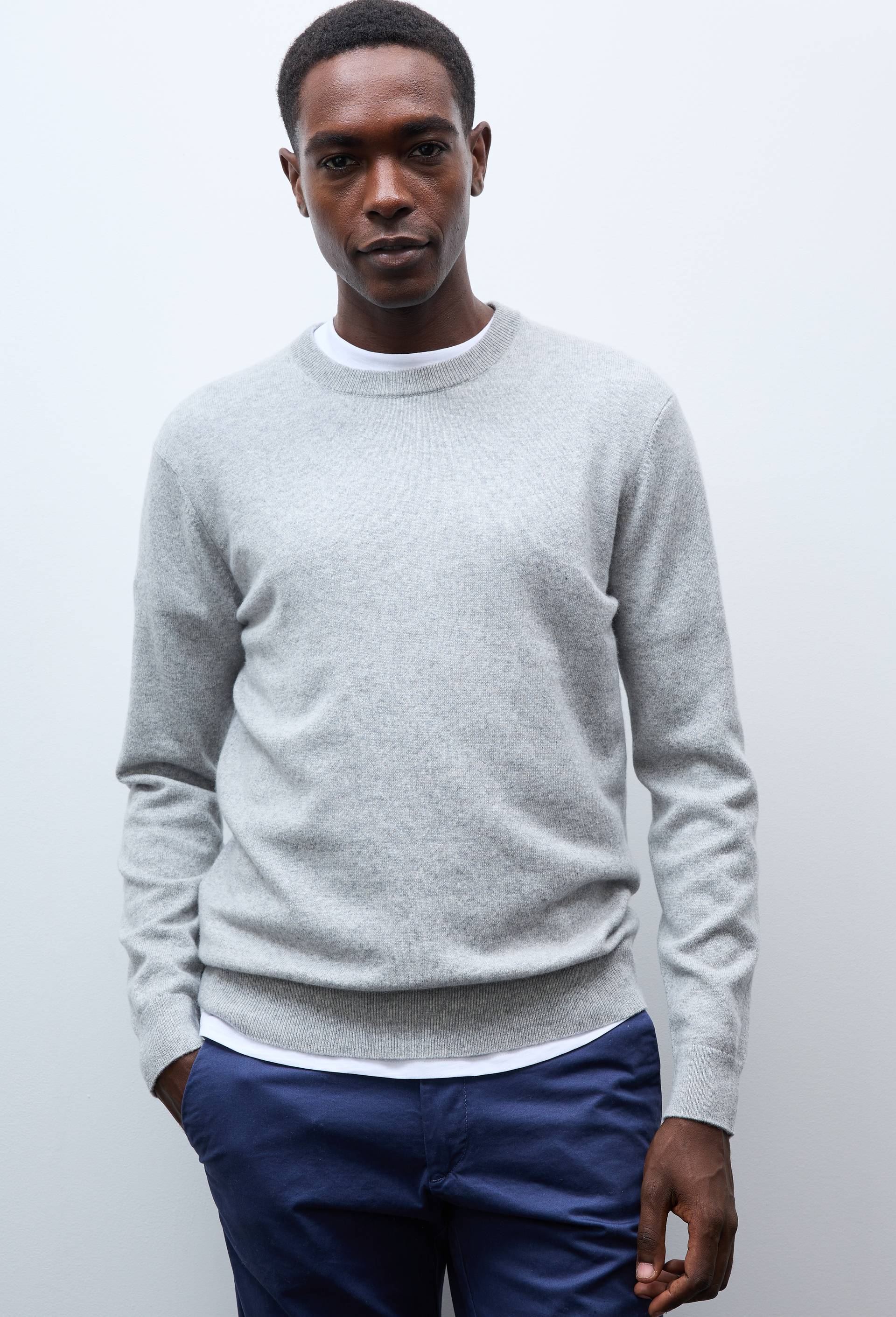 Pull col rond en 100% cachemire, Gris, swatch image