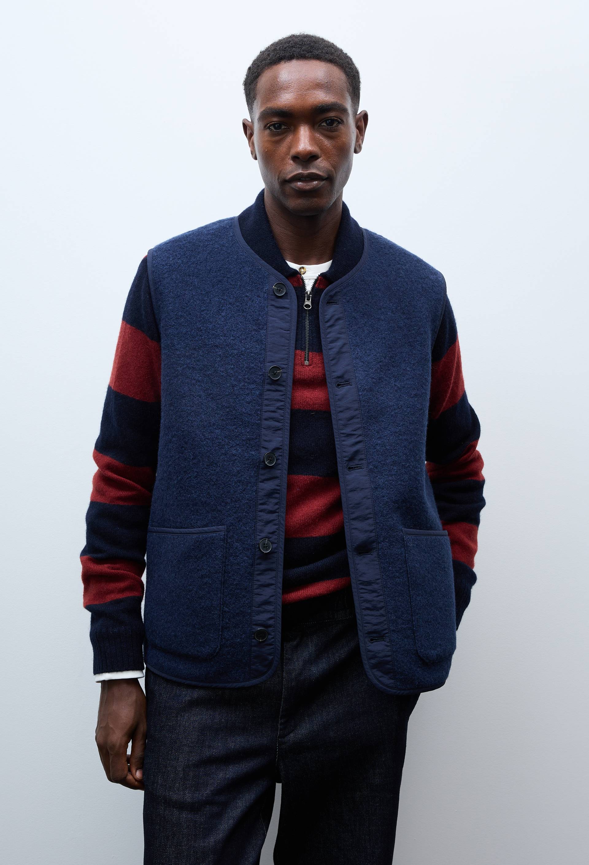 Veste sans manches boutonn&eacute;e en m&eacute;lange laine, Bleu fonc&eacute;, swatch image
