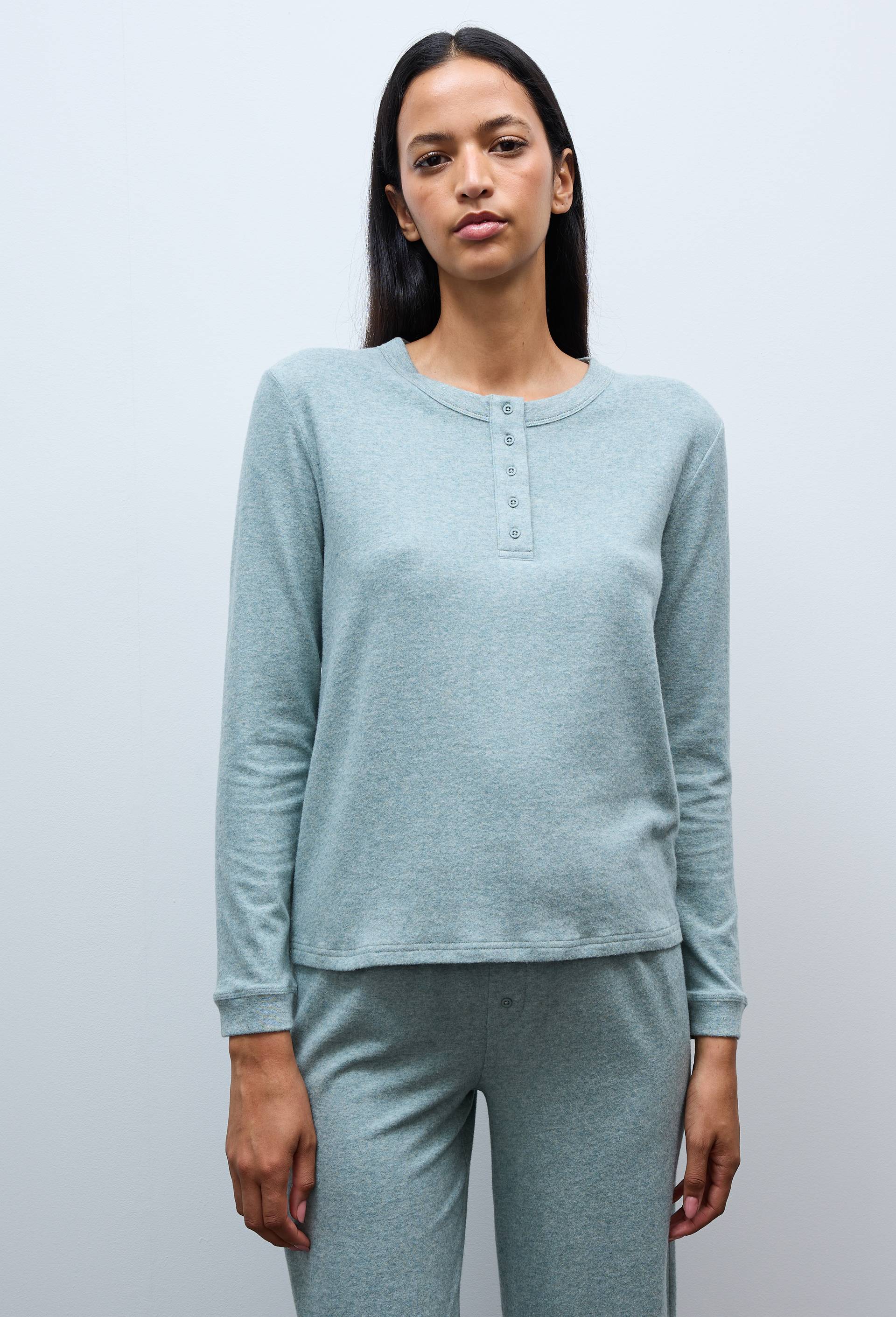 T-shirt boutonn&eacute; en coton et modal c&ocirc;tel&eacute;, Vert fonc&eacute;, swatch image