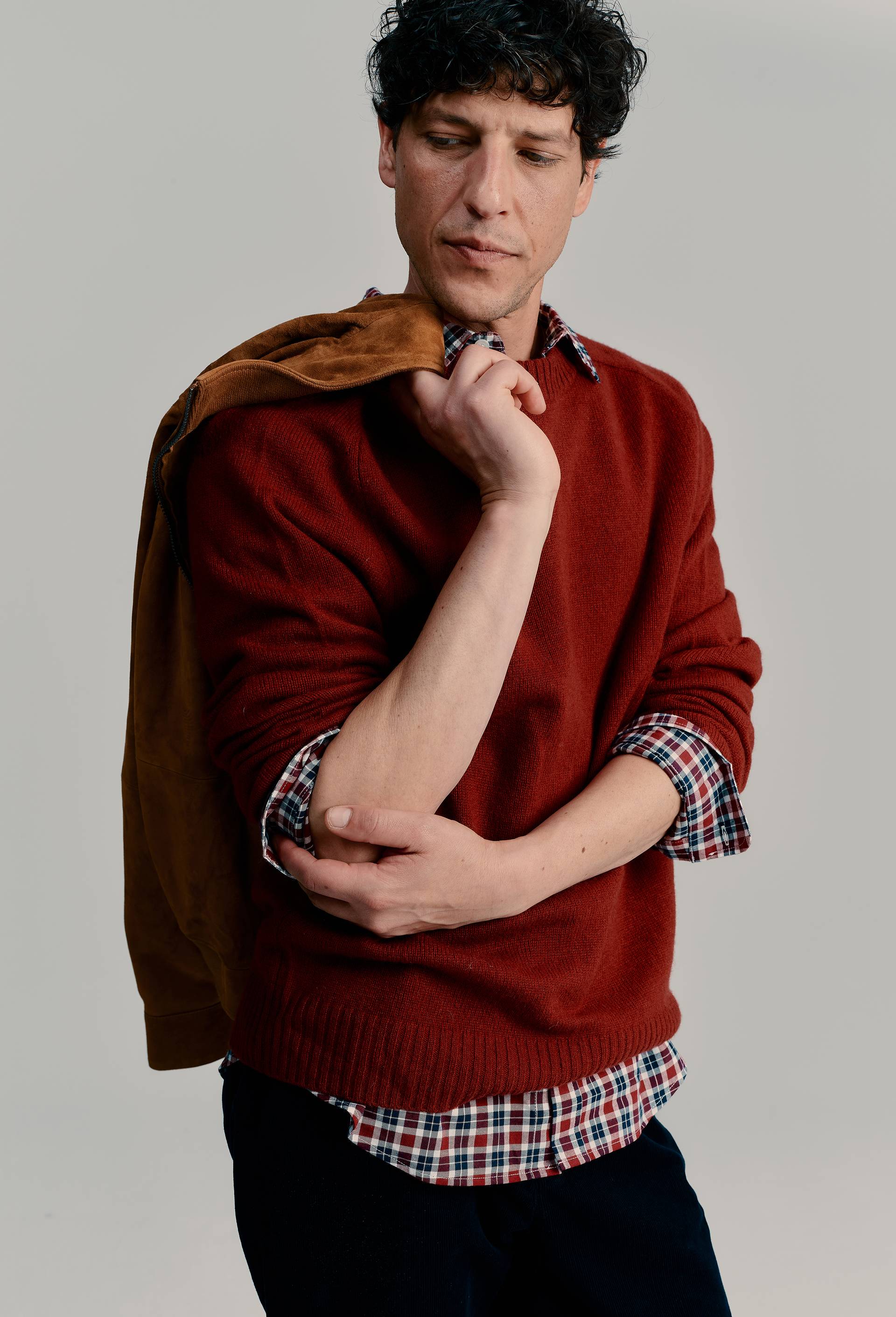 Pull col rond en laine, Rouge fonc&eacute;, swatch image