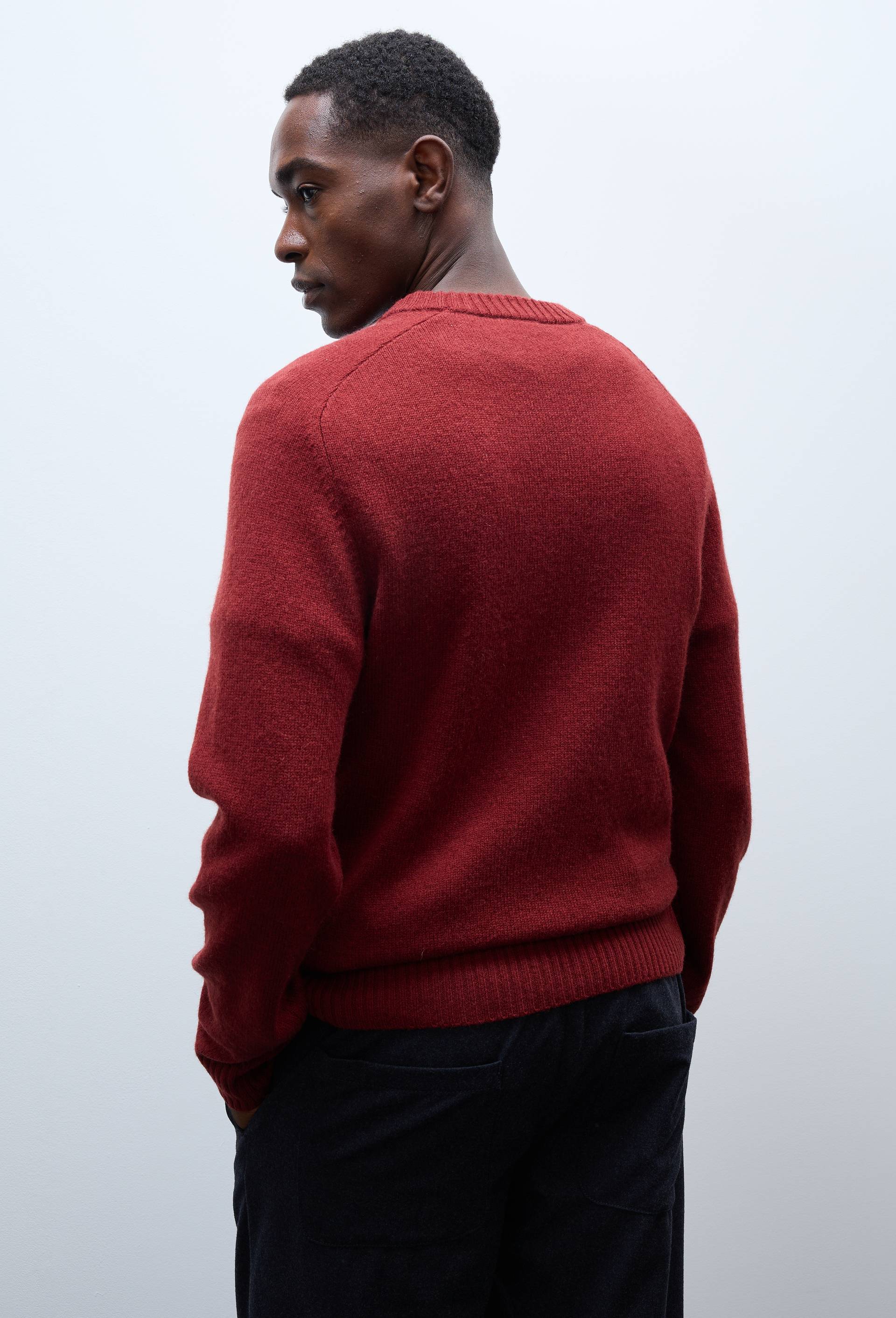Pull col rond en laine, Rouge fonc&eacute;, large image number 2