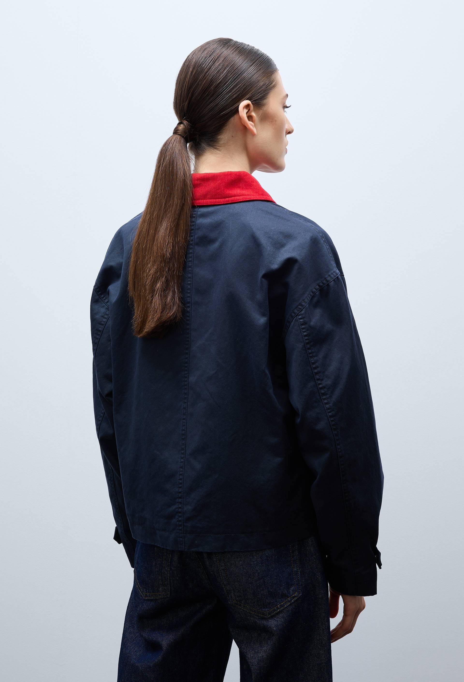 Veste courte wax&eacute; avec col contrast&eacute;, Bleu fonc&eacute;, large image number 4.0