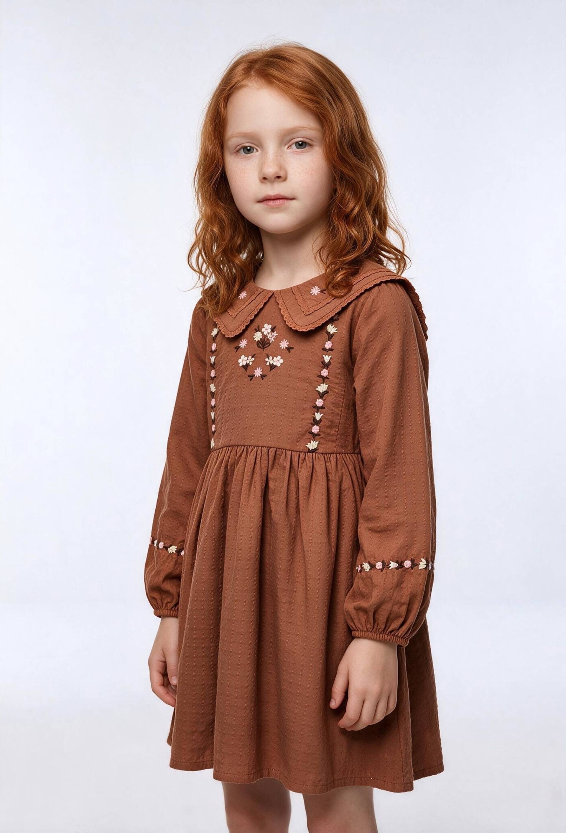 Robe avec double col et broderies en coton, Brun, large image number 2.0