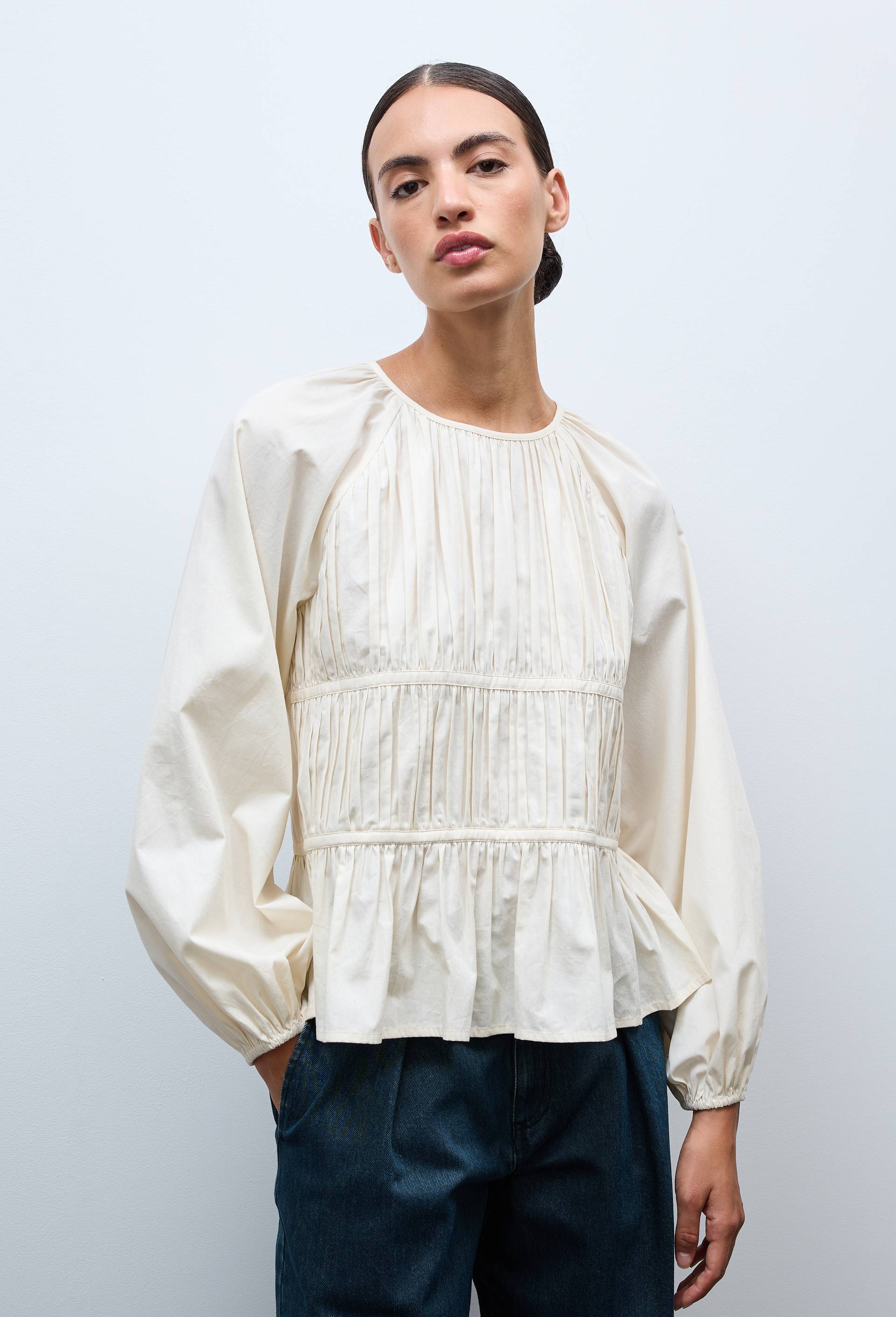 Blouse manches longues avec smocks uni en BIO GOTS, Ecru, large image number 0.0