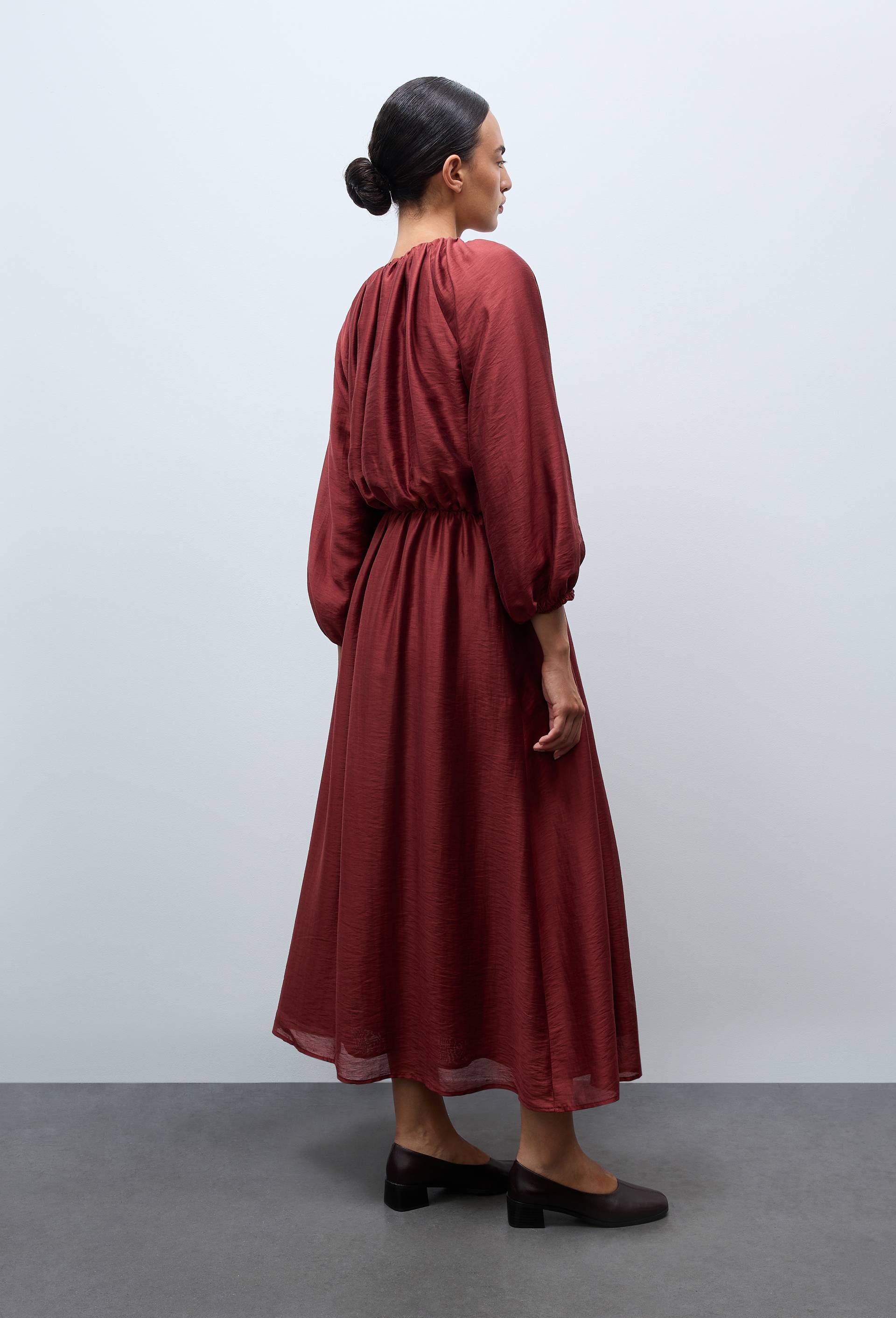 Robe longues unie avec manches longues, Rouge fonc&eacute;, large image number 1.0