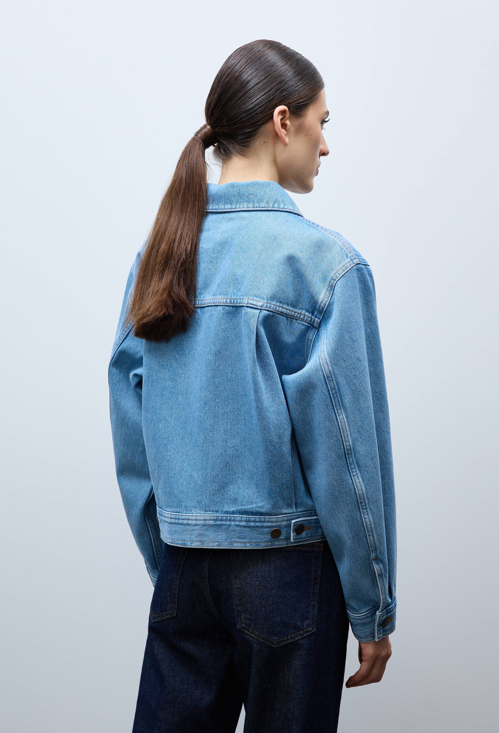 Blouson boutonn&eacute; en jean, Bleu, large image number 1