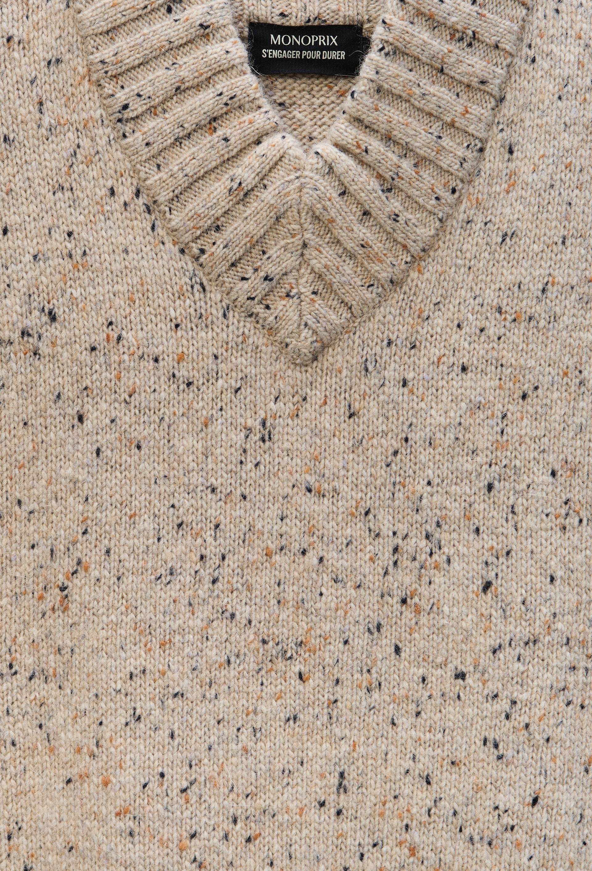 Pull sans manche col V contenant de la laine merinos, Beige, large image number 4