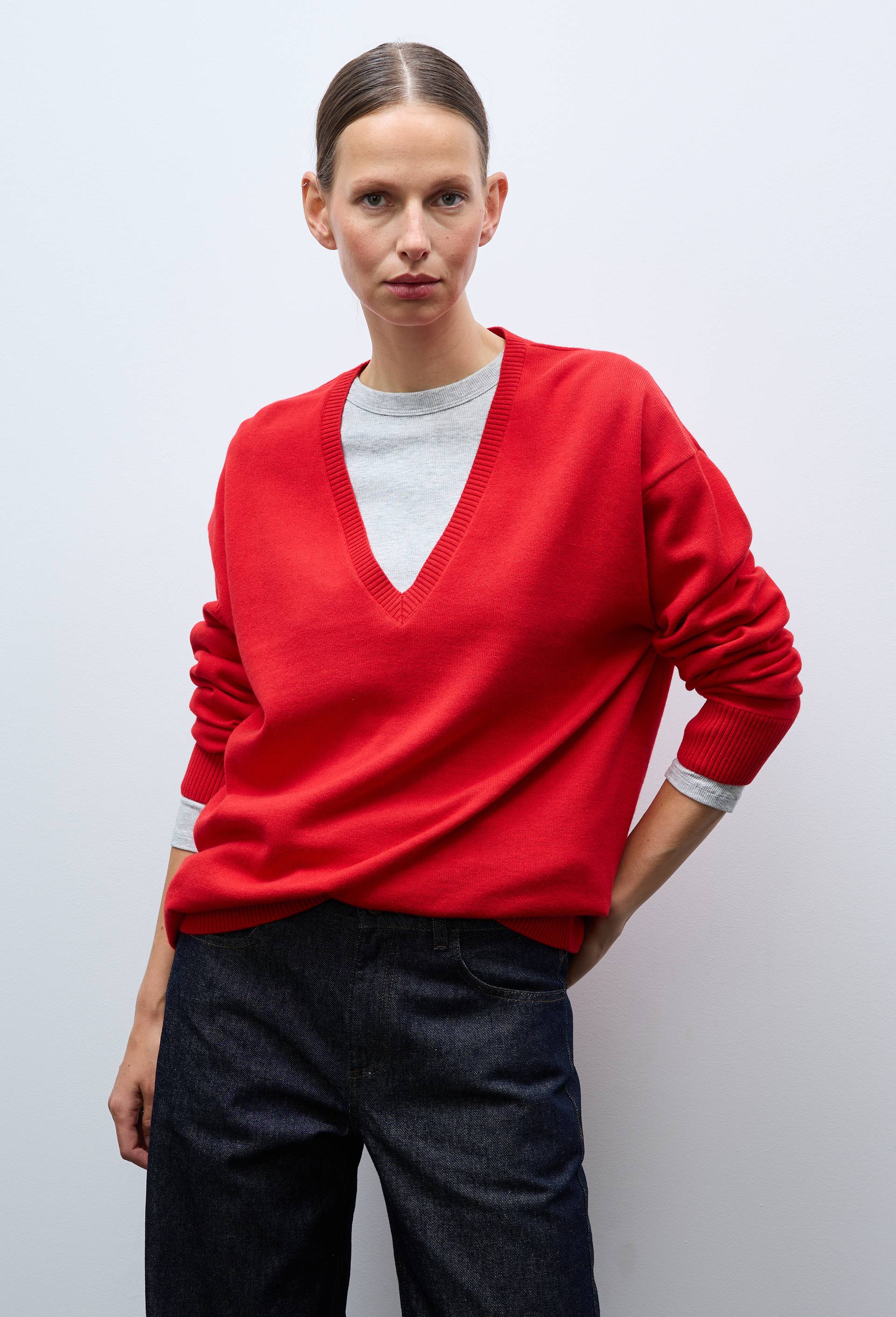 Pull long col V contenant de l'alpaga Pull long col V contenant de l'alpaga