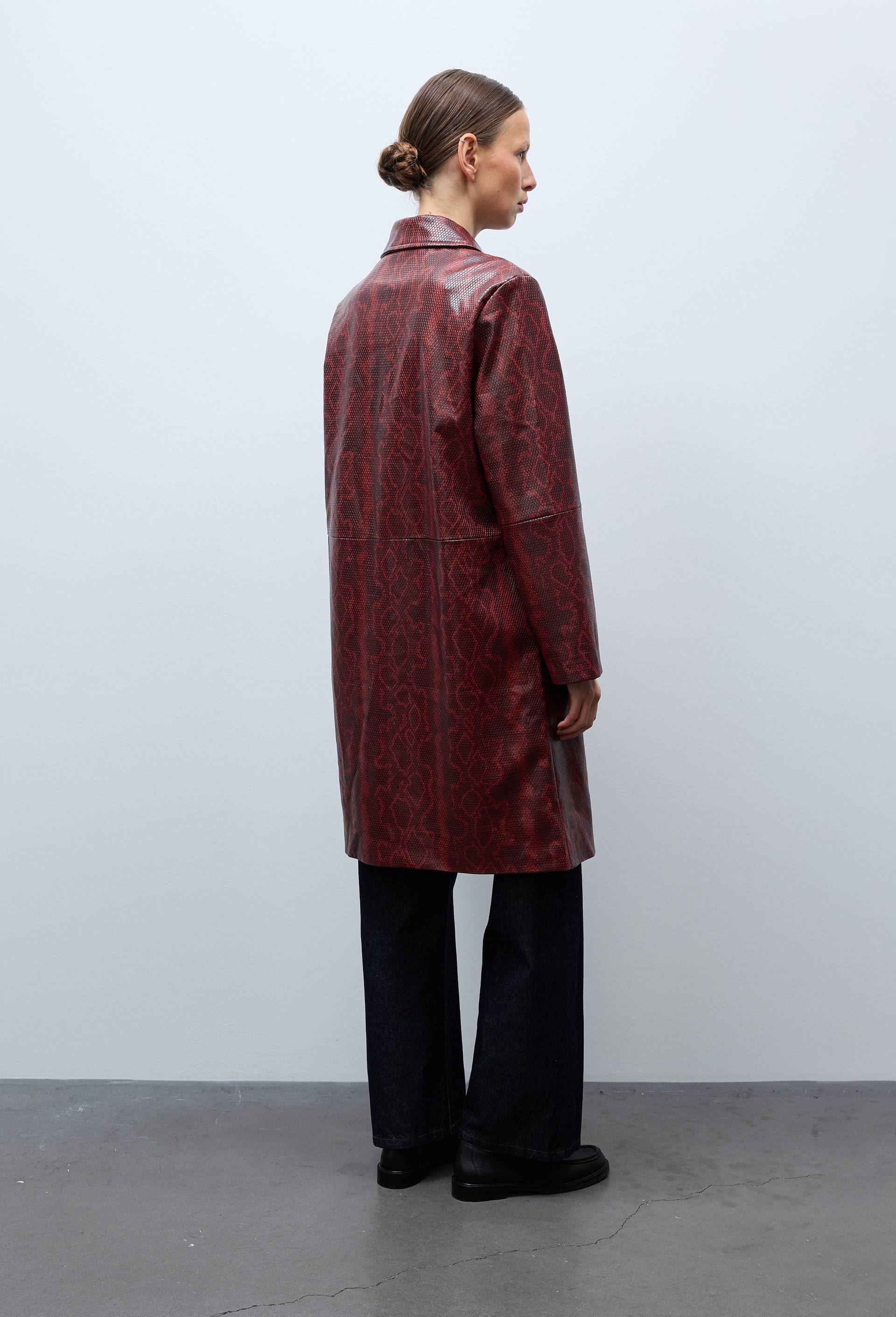 Manteau mi-long effet python, Rouge fonc&eacute;, large image number 3