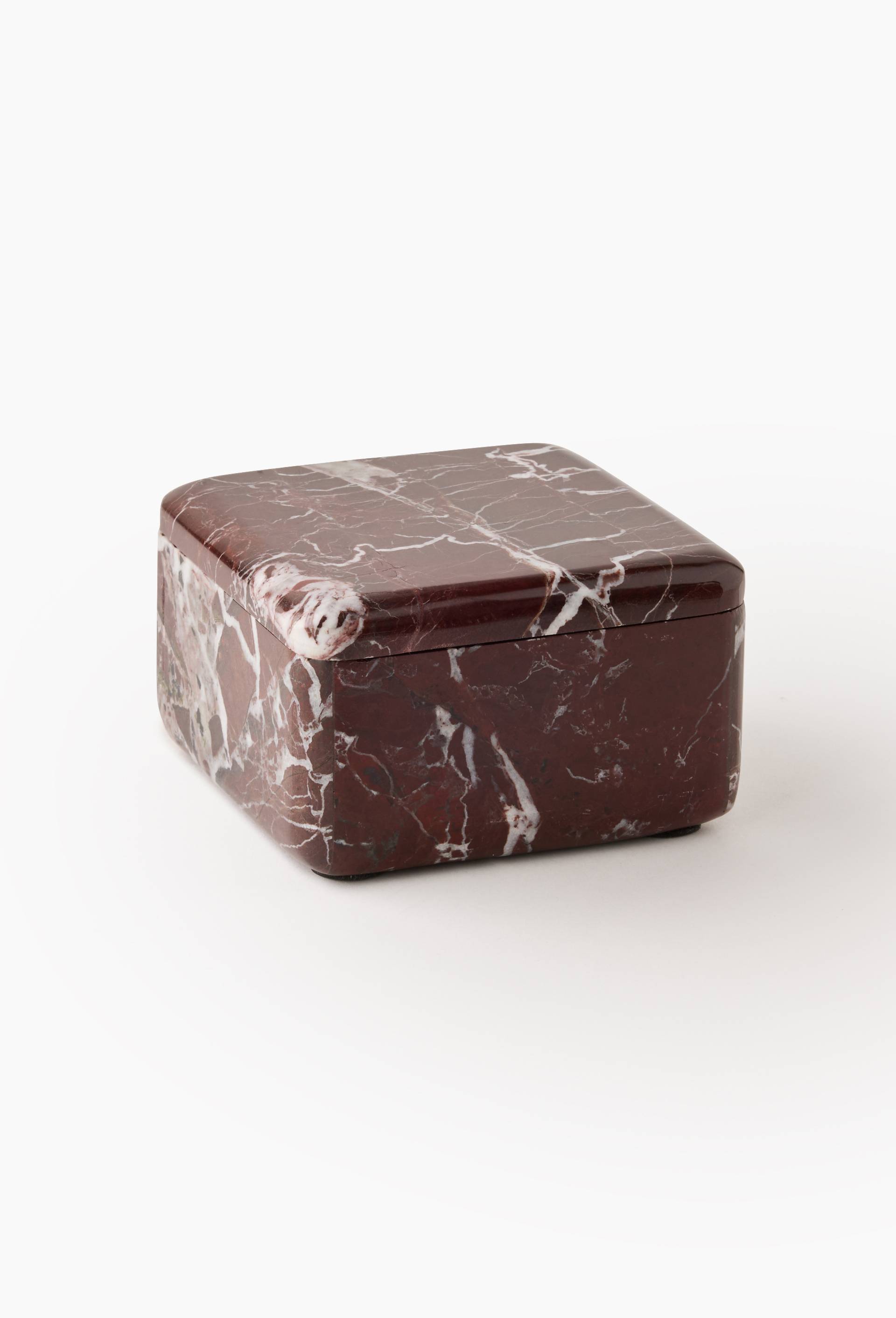 Bo&icirc;te carr&eacute; en marbre, 10x10xH6cm, Rouge, large image number 0.0