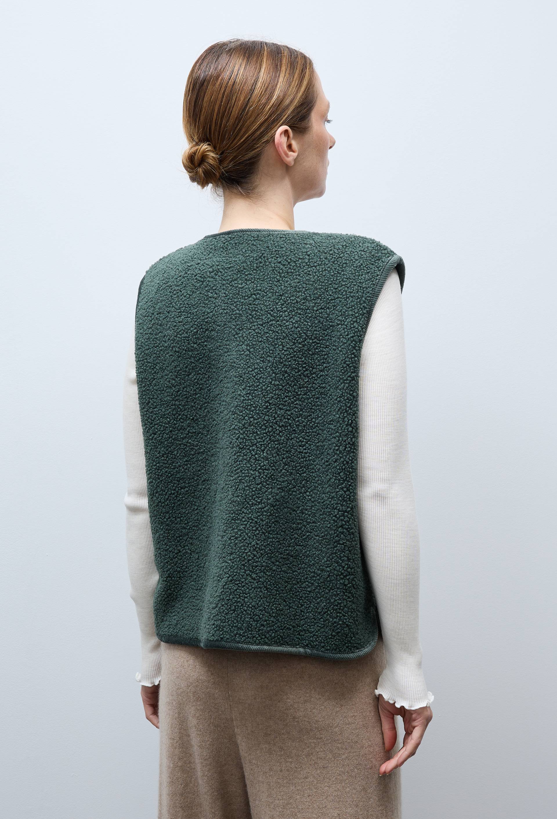 Veste sans manche en sherpa, Vert fonc&eacute;, large image number 1.0